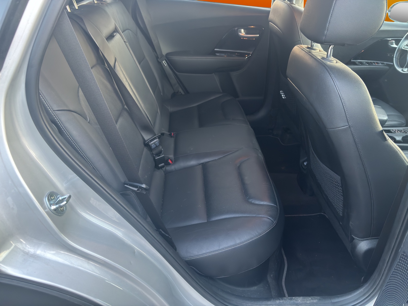 KIA Niro 1.6GDi Hybrid Style DCT-image-12