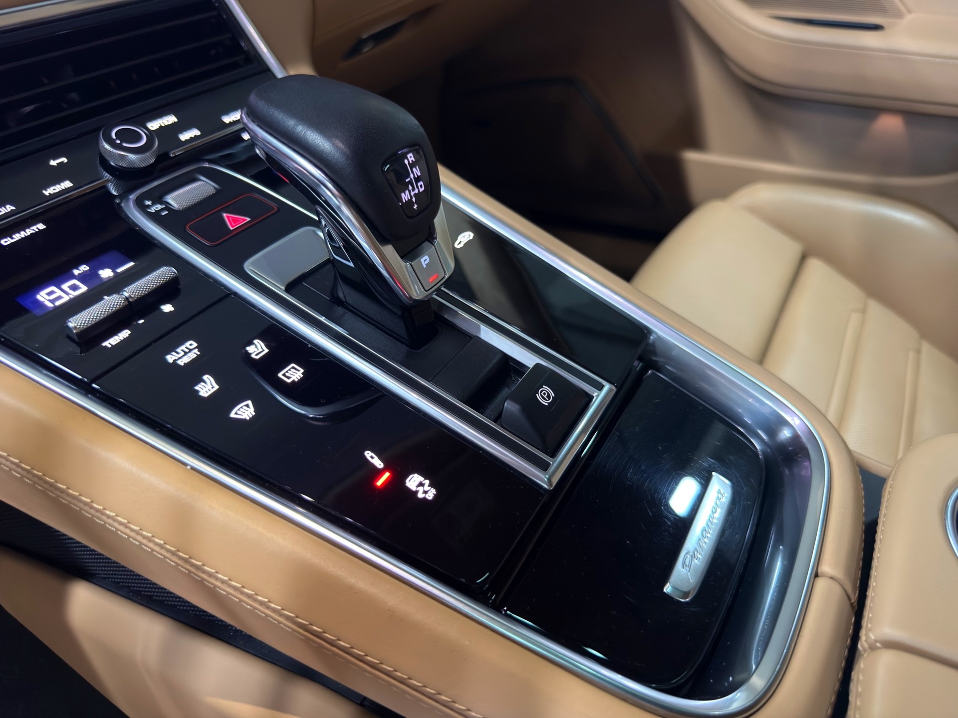 PORSCHE Panamera GTS Sport Turismo PDK-image-26