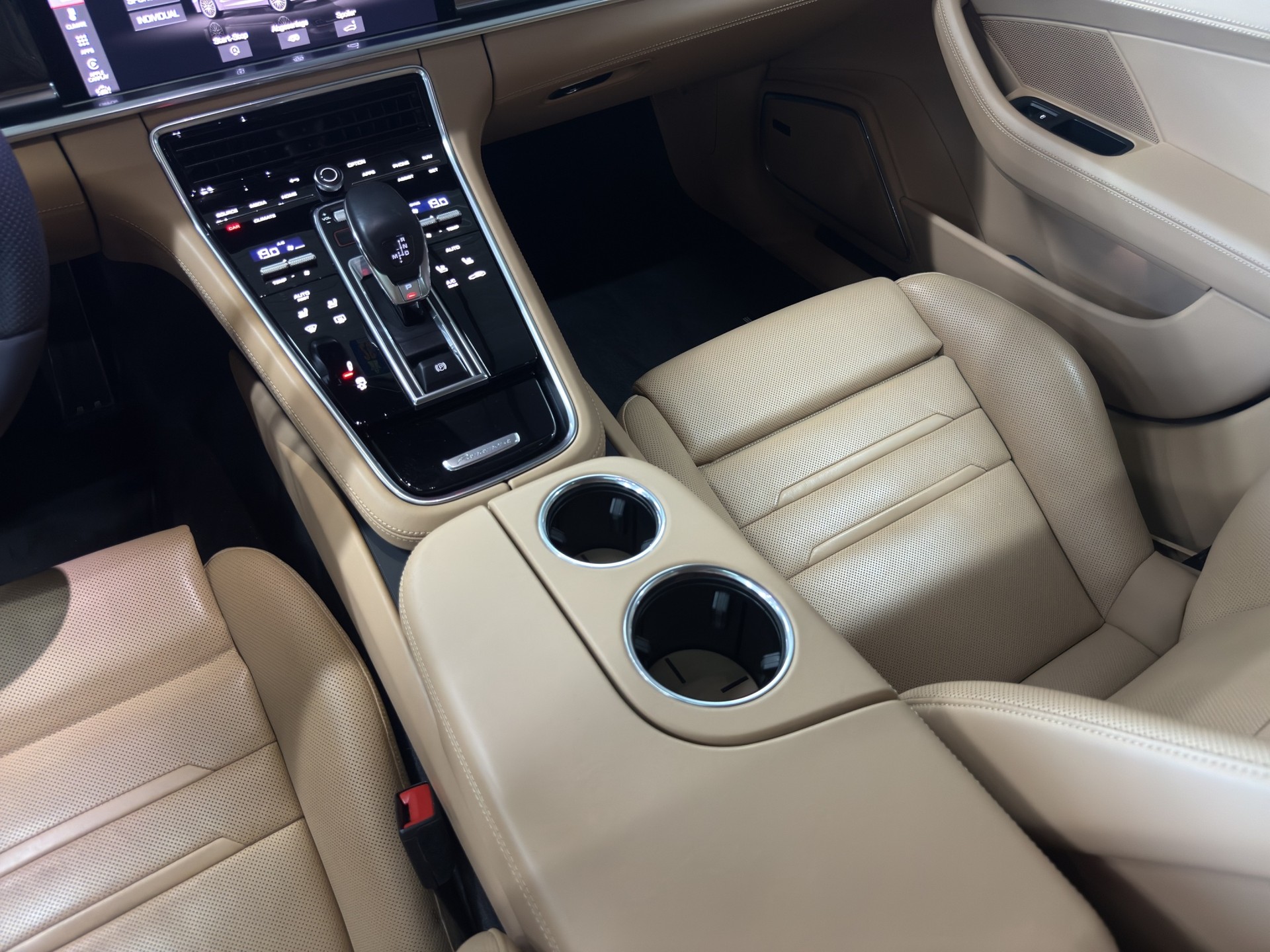 PORSCHE Panamera GTS Sport Turismo PDK-image-30