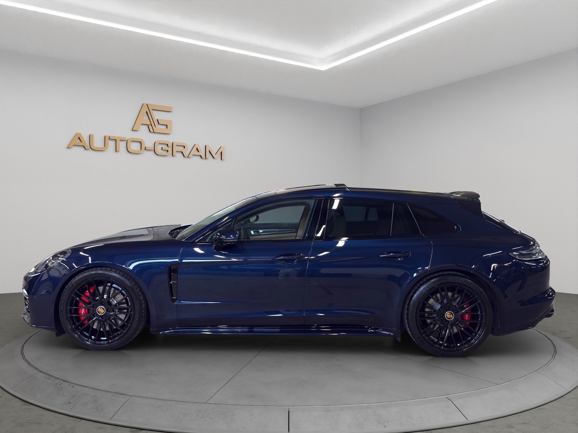 PORSCHE Panamera GTS Sport Turismo PDK-image-2