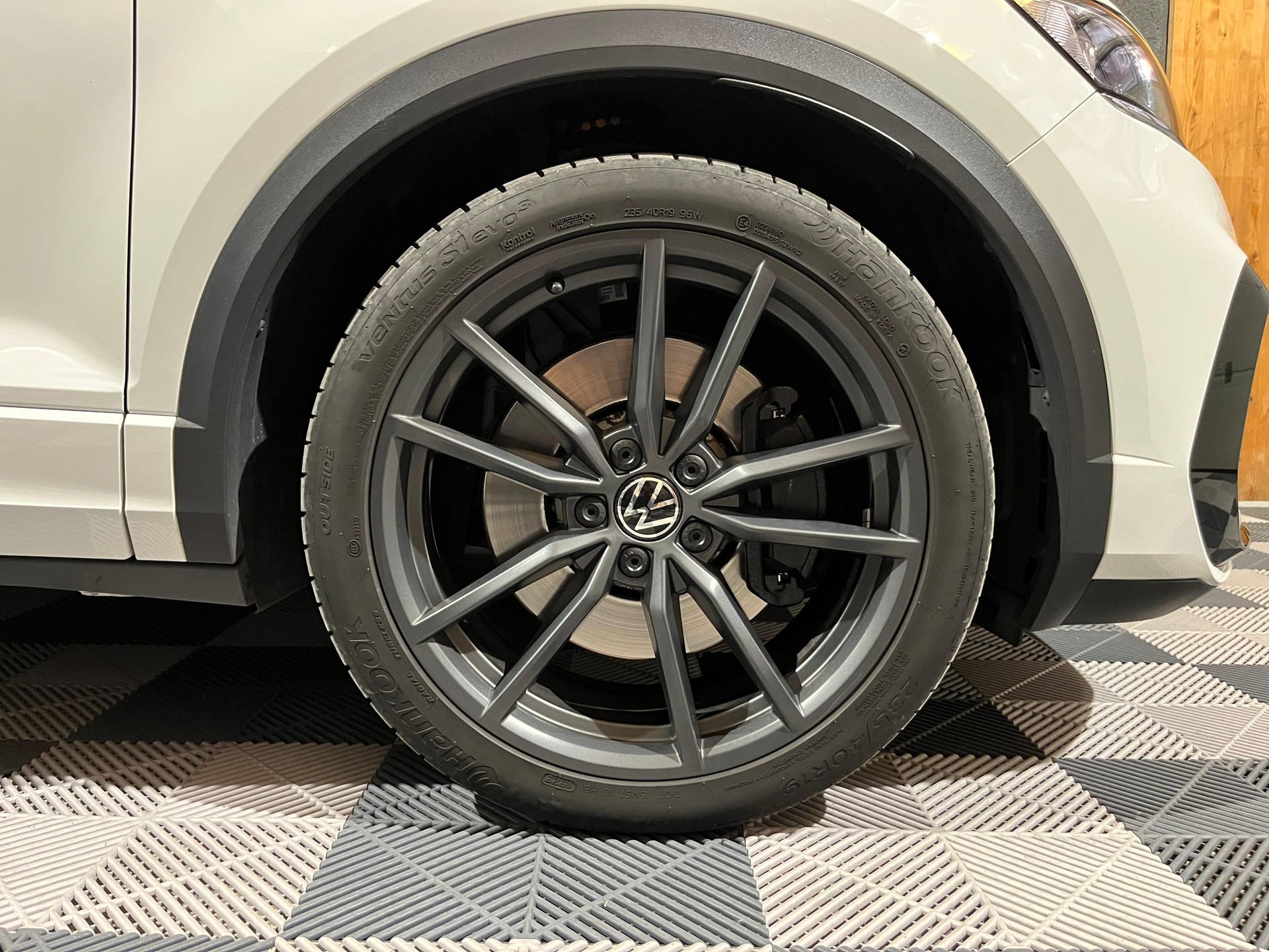 VW T-Roc 2.0 TSI R DSG 4Motion-image-20