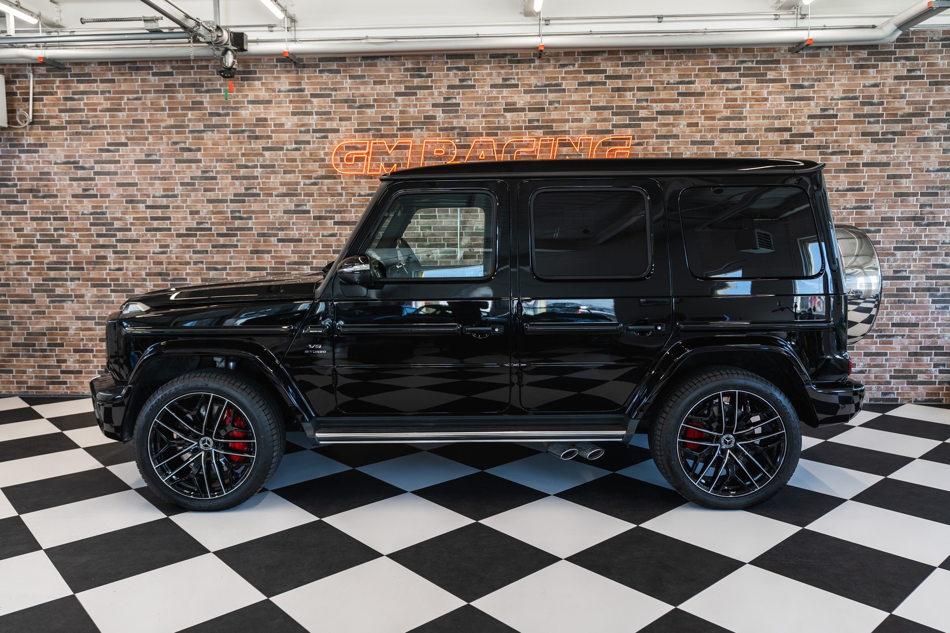 MERCEDES-BENZ G 63 AMG 9G-Tronic-image-1