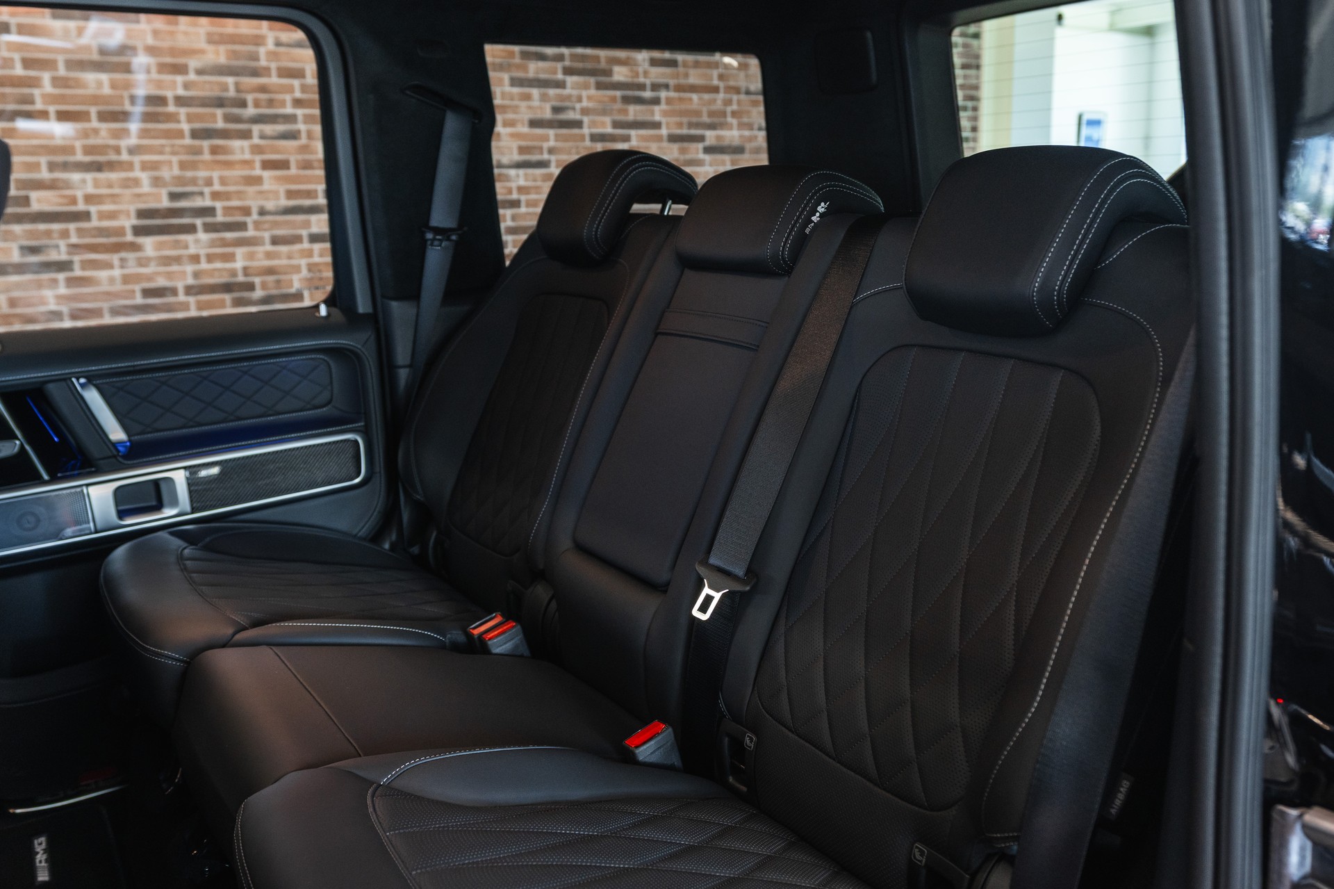 MERCEDES-BENZ G 63 AMG 9G-Tronic-image-13