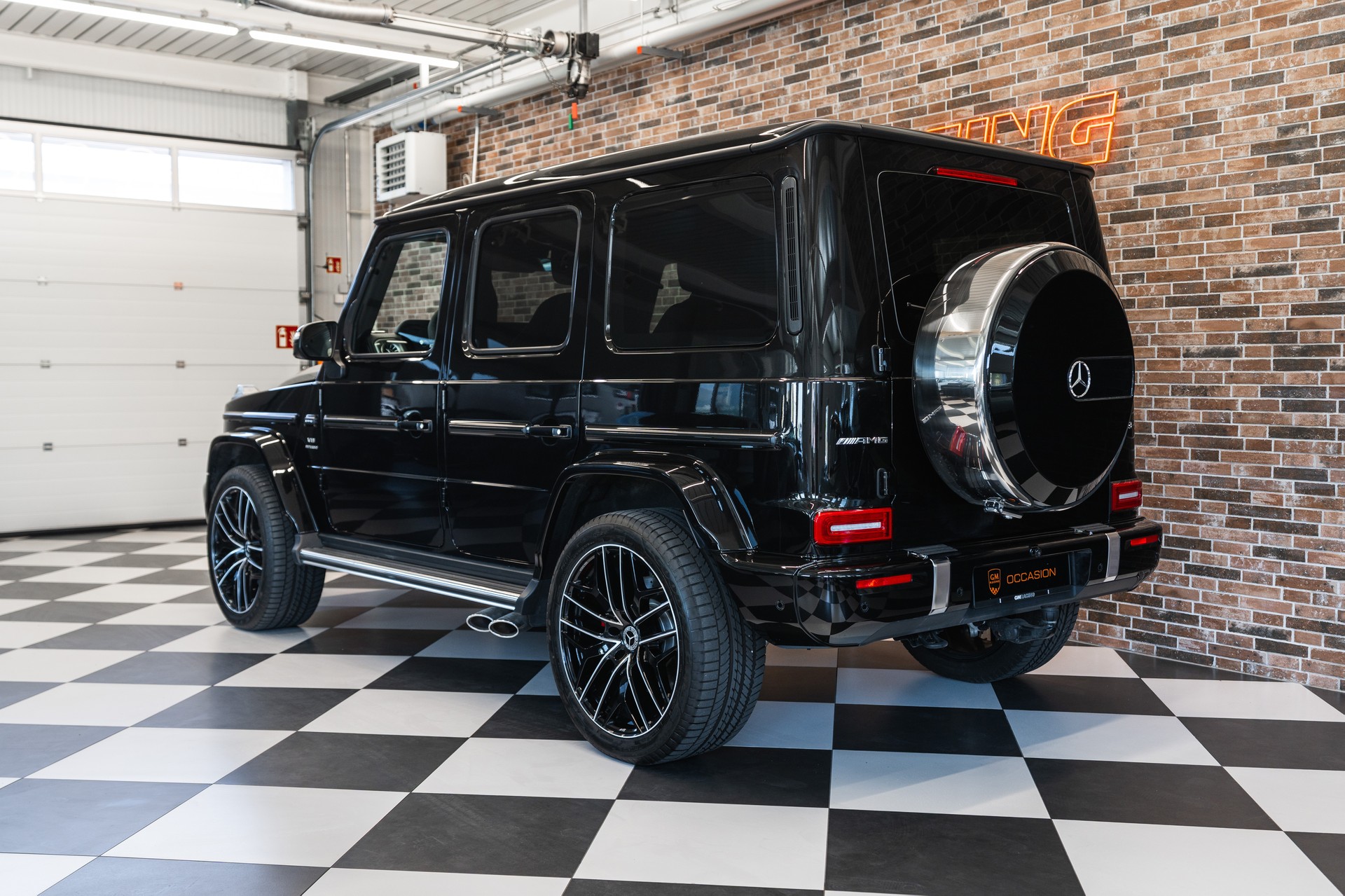 MERCEDES-BENZ G 63 AMG 9G-Tronic-image-2