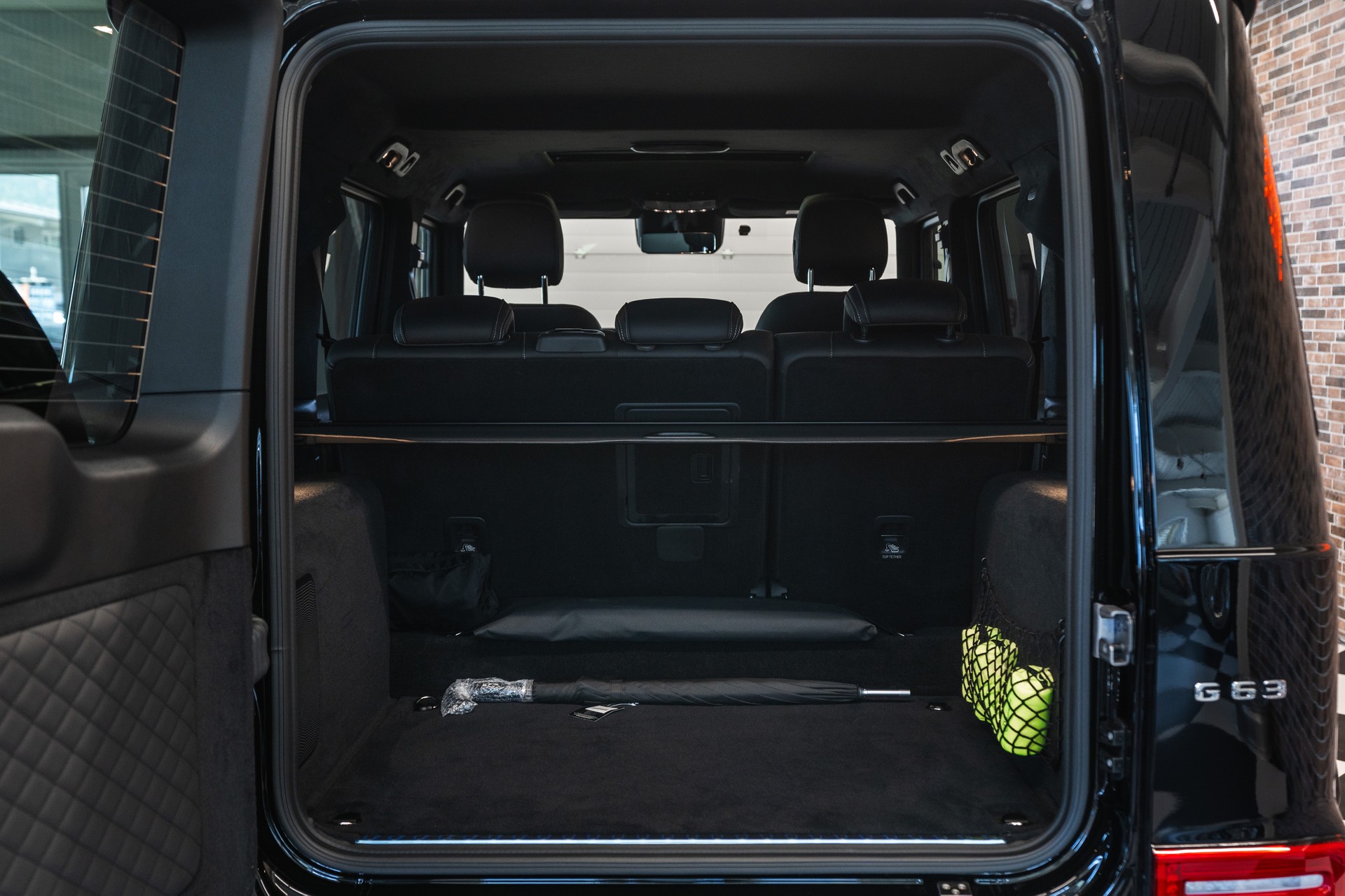 MERCEDES-BENZ G 63 AMG 9G-Tronic-image-14