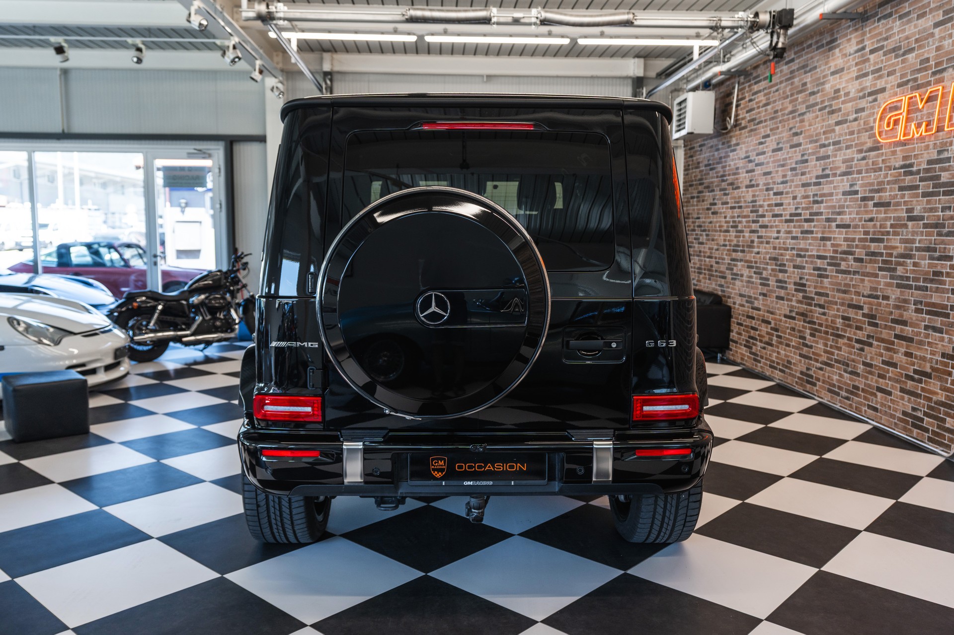 MERCEDES-BENZ G 63 AMG 9G-Tronic-image-3