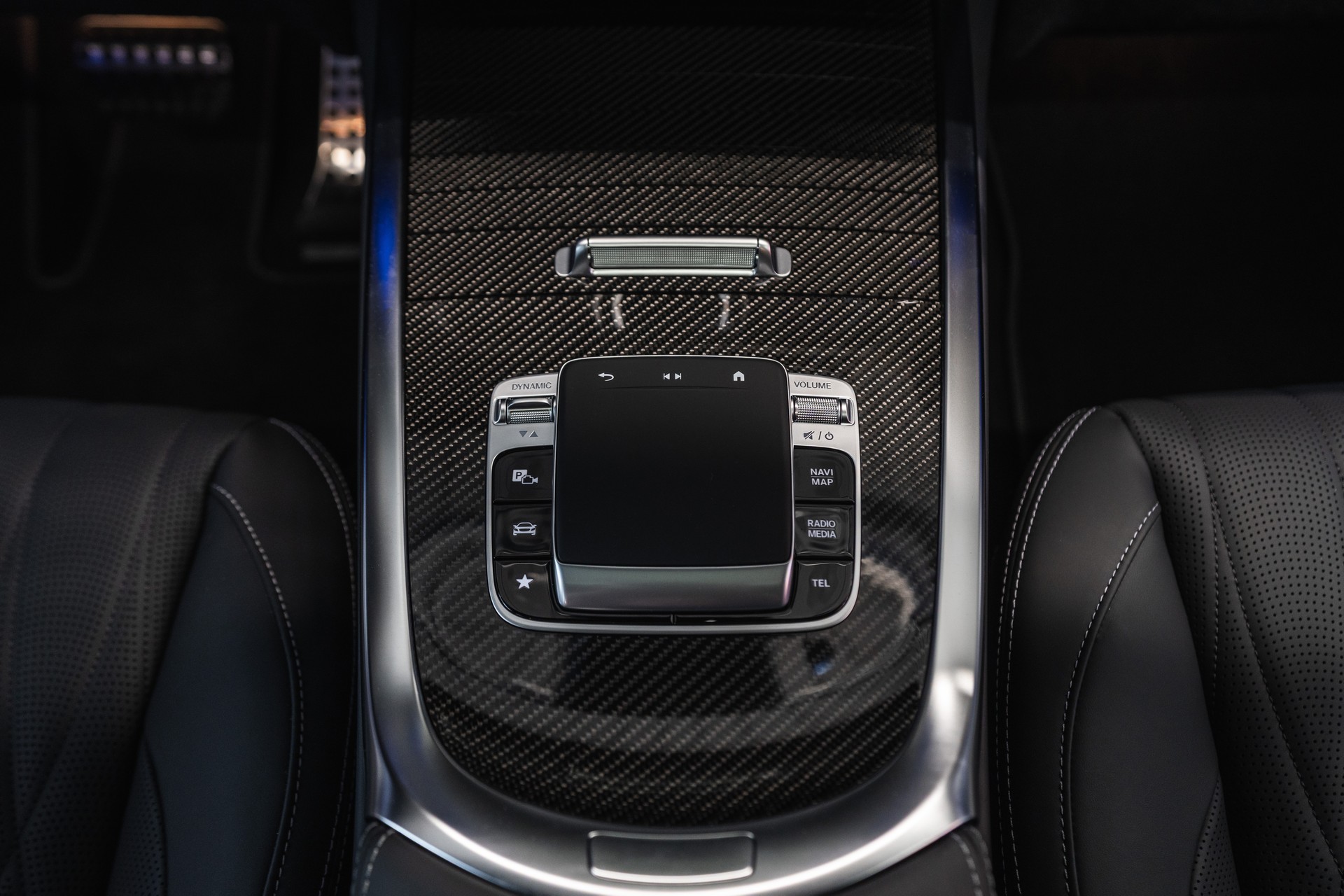 MERCEDES-BENZ G 63 AMG 9G-Tronic-image-12