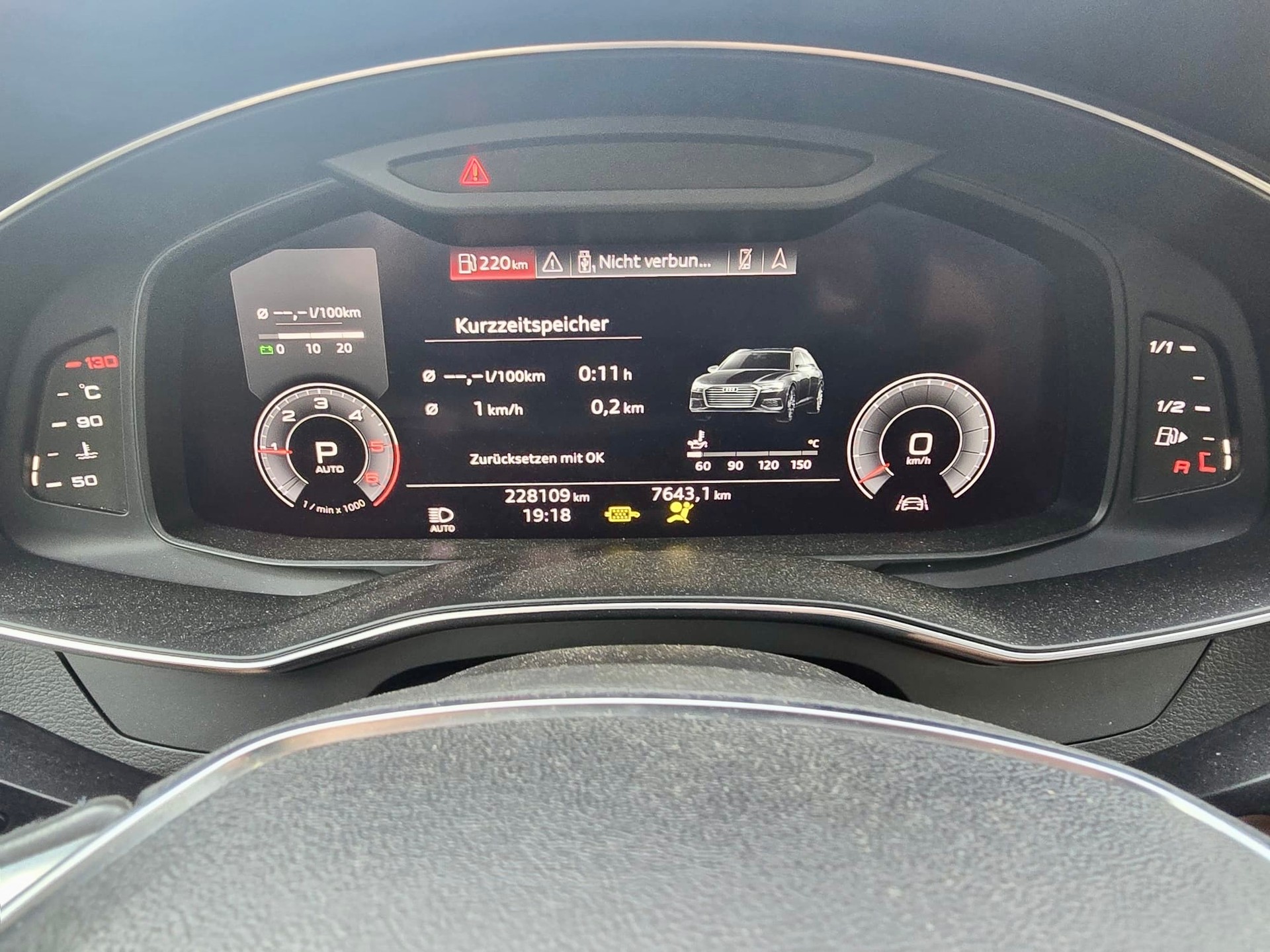 AUDI A6 Avant 50 TDI quattro tiptronic-image-13