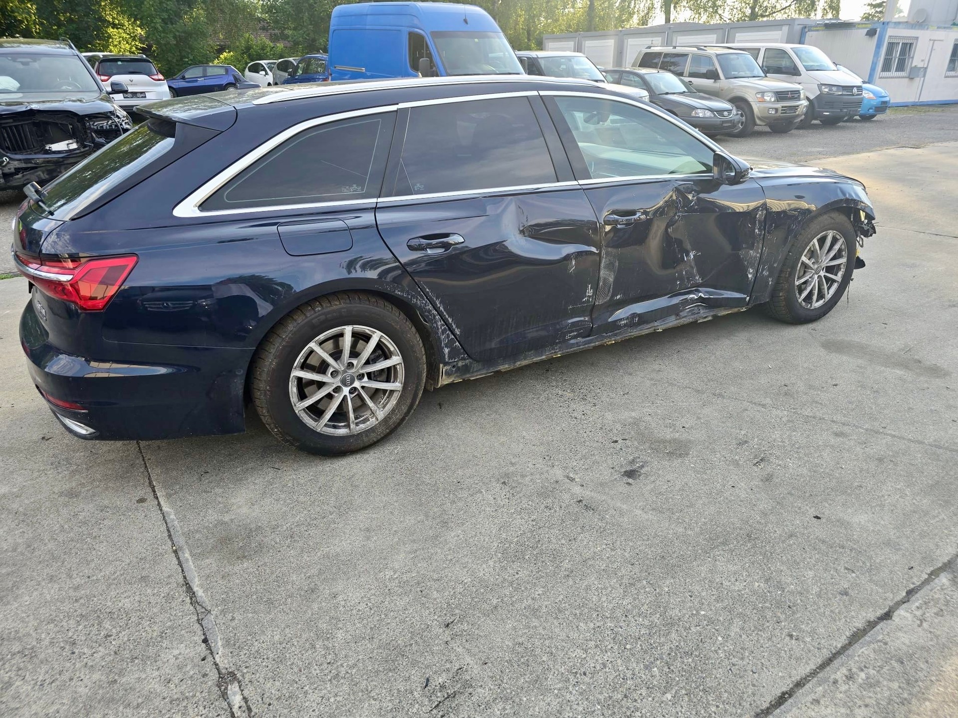 AUDI A6 Avant 50 TDI quattro tiptronic-image-5