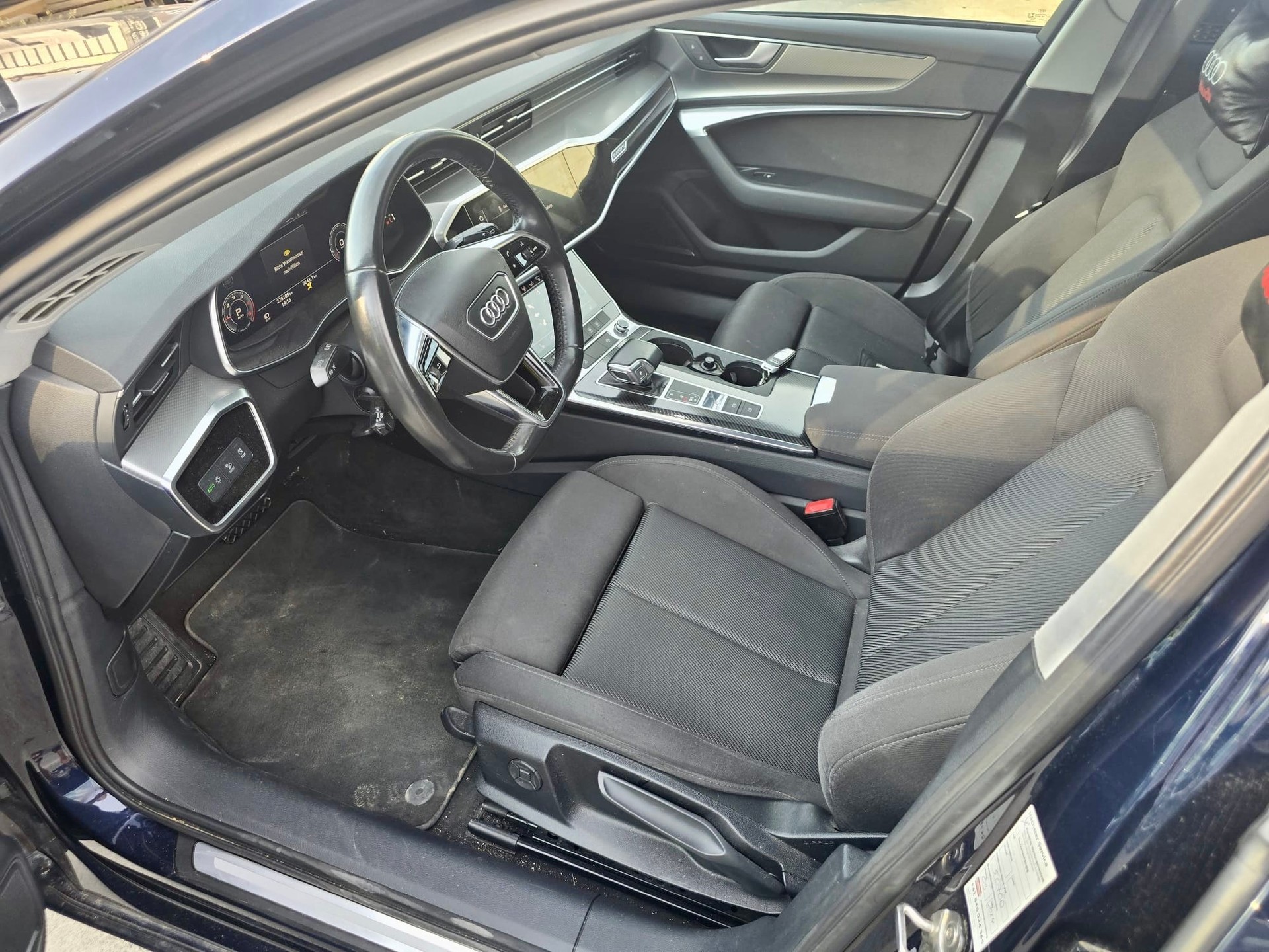 AUDI A6 Avant 50 TDI quattro tiptronic-image-10