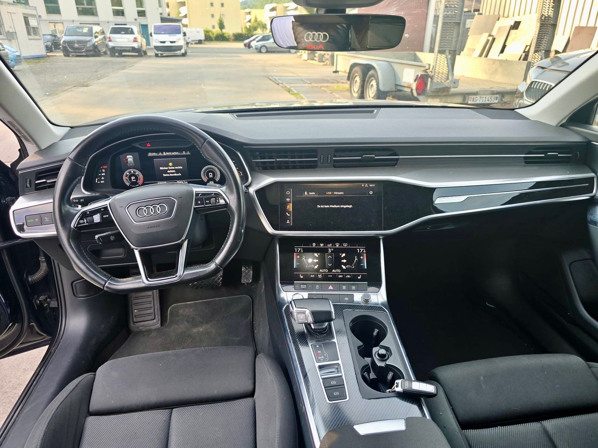 AUDI A6 Avant 50 TDI quattro tiptronic-image-9