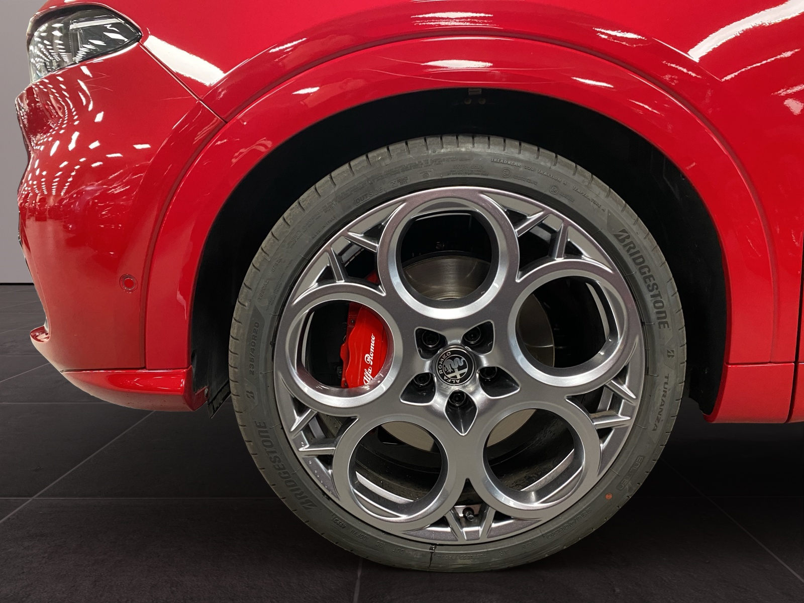 ALFA ROMEO TONALE Tributo Italiano 1.-image-9