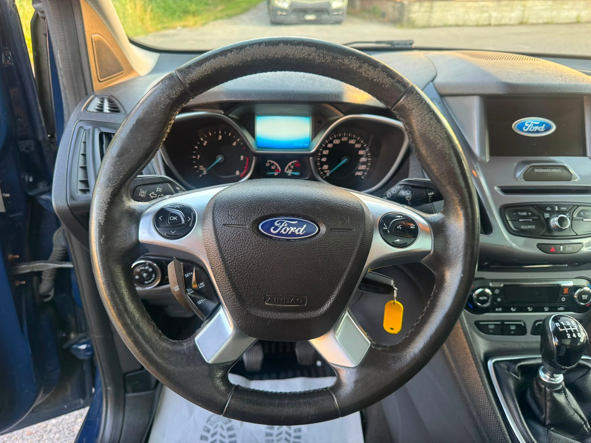 FORD Grand Tourneo Connect 1.5 TDCi Trend-image-22