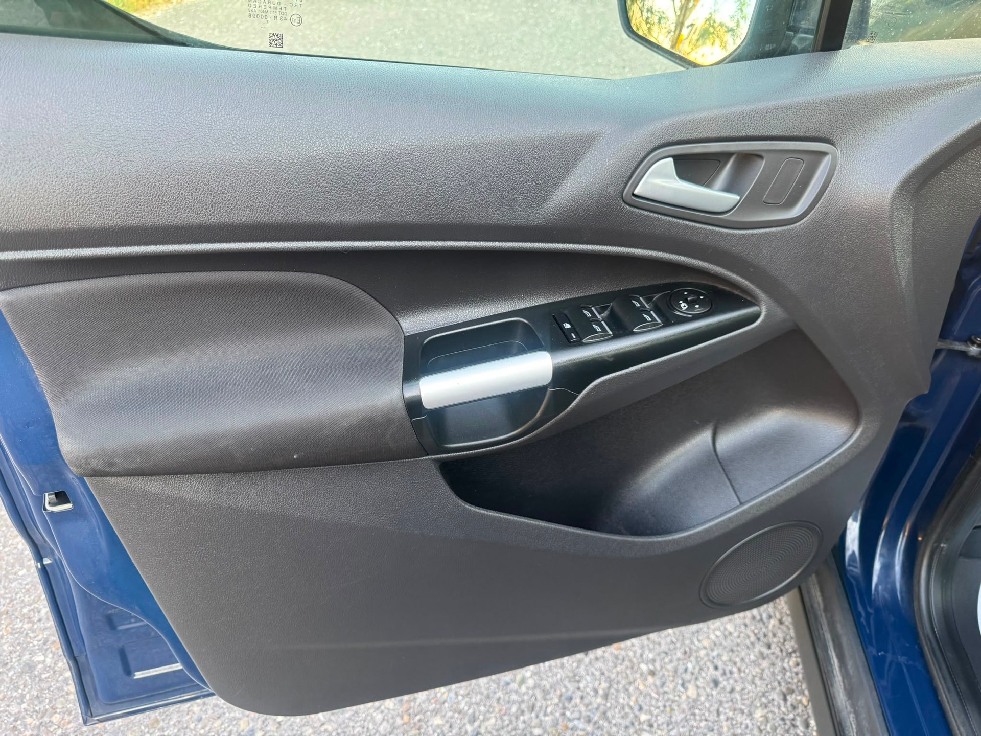 FORD Grand Tourneo Connect 1.5 TDCi Trend-image-16