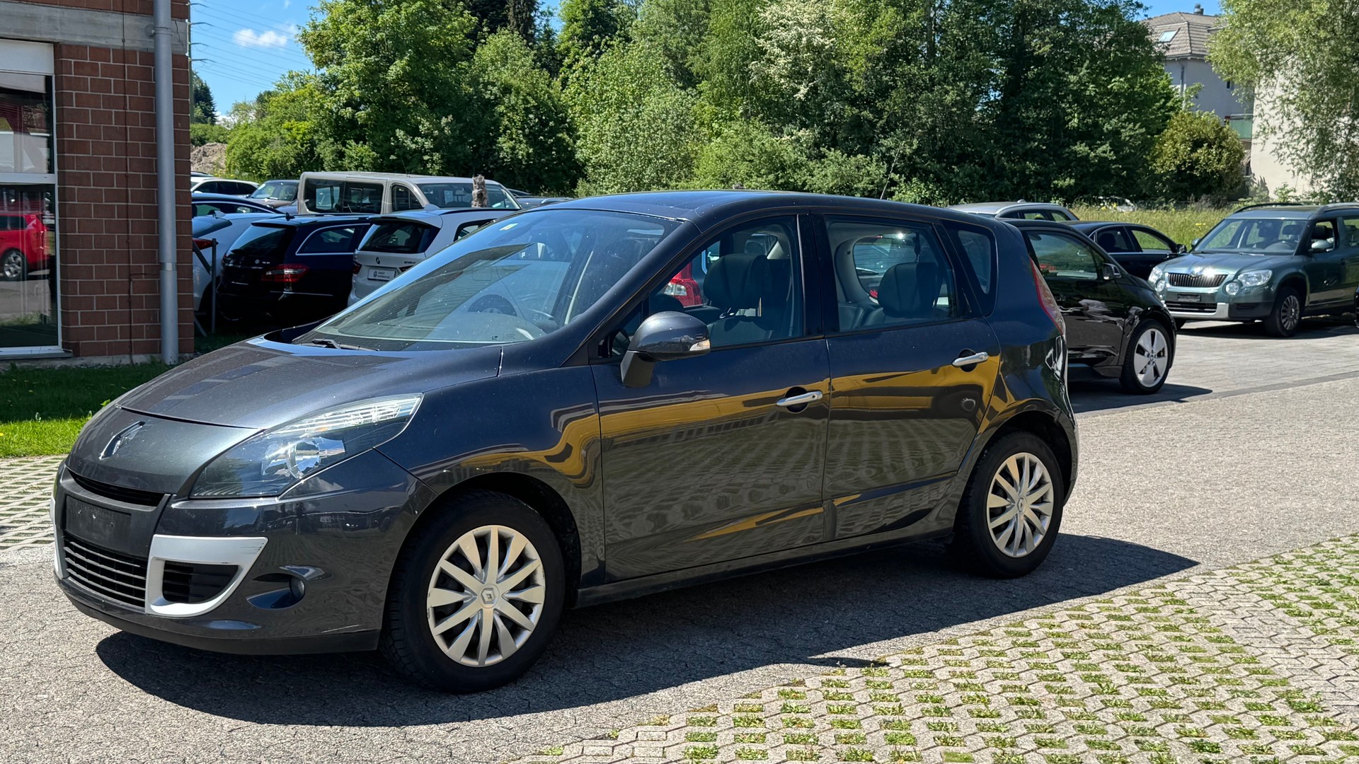 RENAULT Scénic 2.0 16V Dynamique X-Tronic CVT-image-0