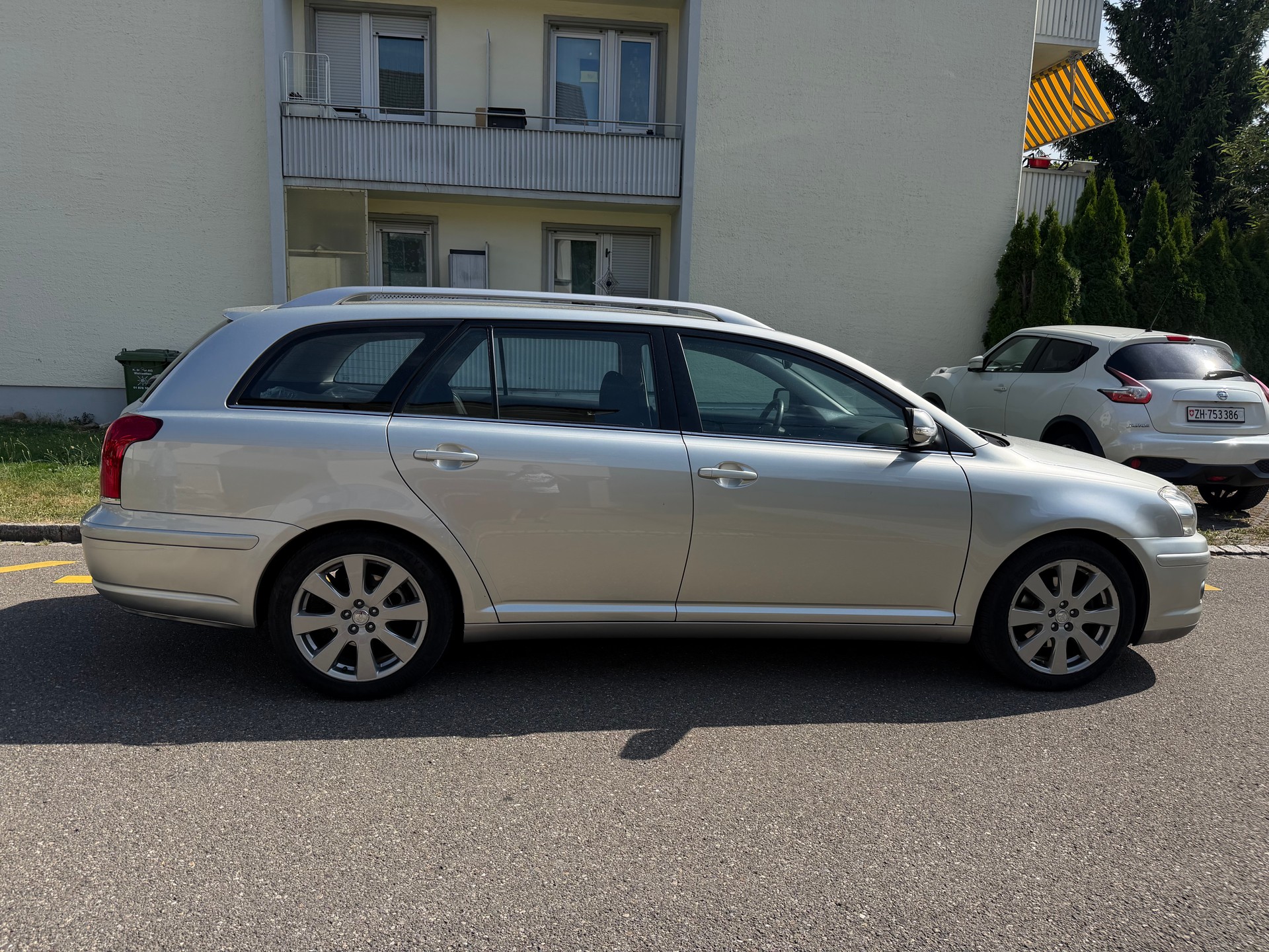 TOYOTA Avensis 2.0 D4 VVT-i Linea Sol Prem. T-Step4/ FRISCH AB MFK/ SERVICE ** AUTOMATISCH **-image-6