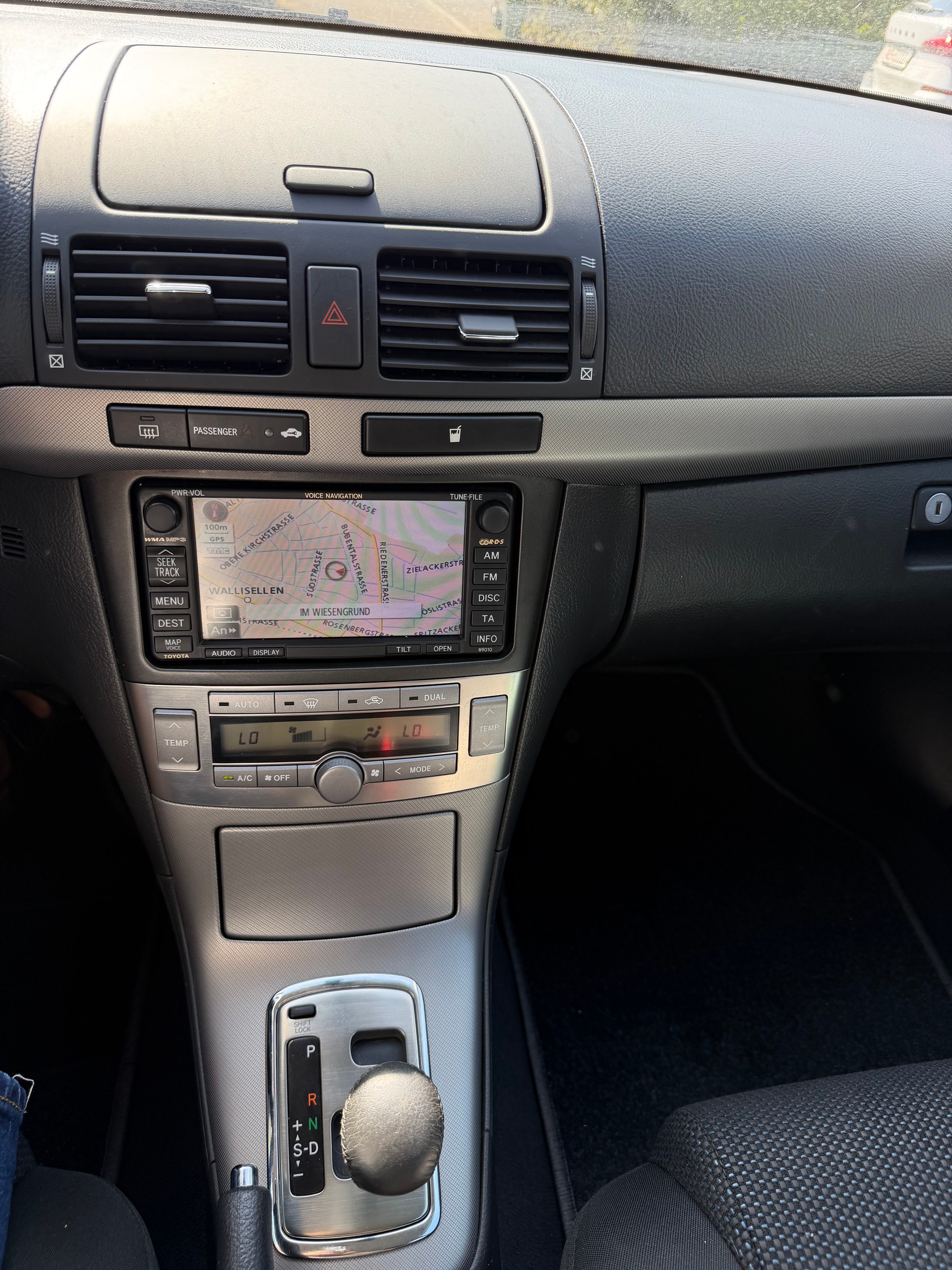 TOYOTA Avensis 2.0 D4 VVT-i Linea Sol Prem. T-Step4/ FRISCH AB MFK/ SERVICE ** AUTOMATISCH **-image-11