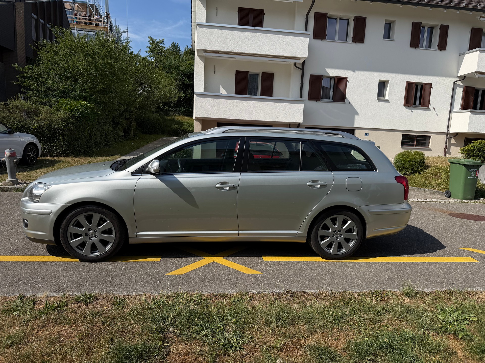 TOYOTA Avensis 2.0 D4 VVT-i Linea Sol Prem. T-Step4/ FRISCH AB MFK/ SERVICE ** AUTOMATISCH **-image-2