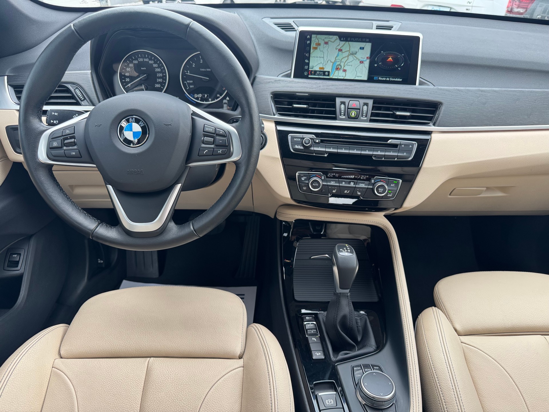 BMW X1 xDrive 20i xLine Steptronic-image-3