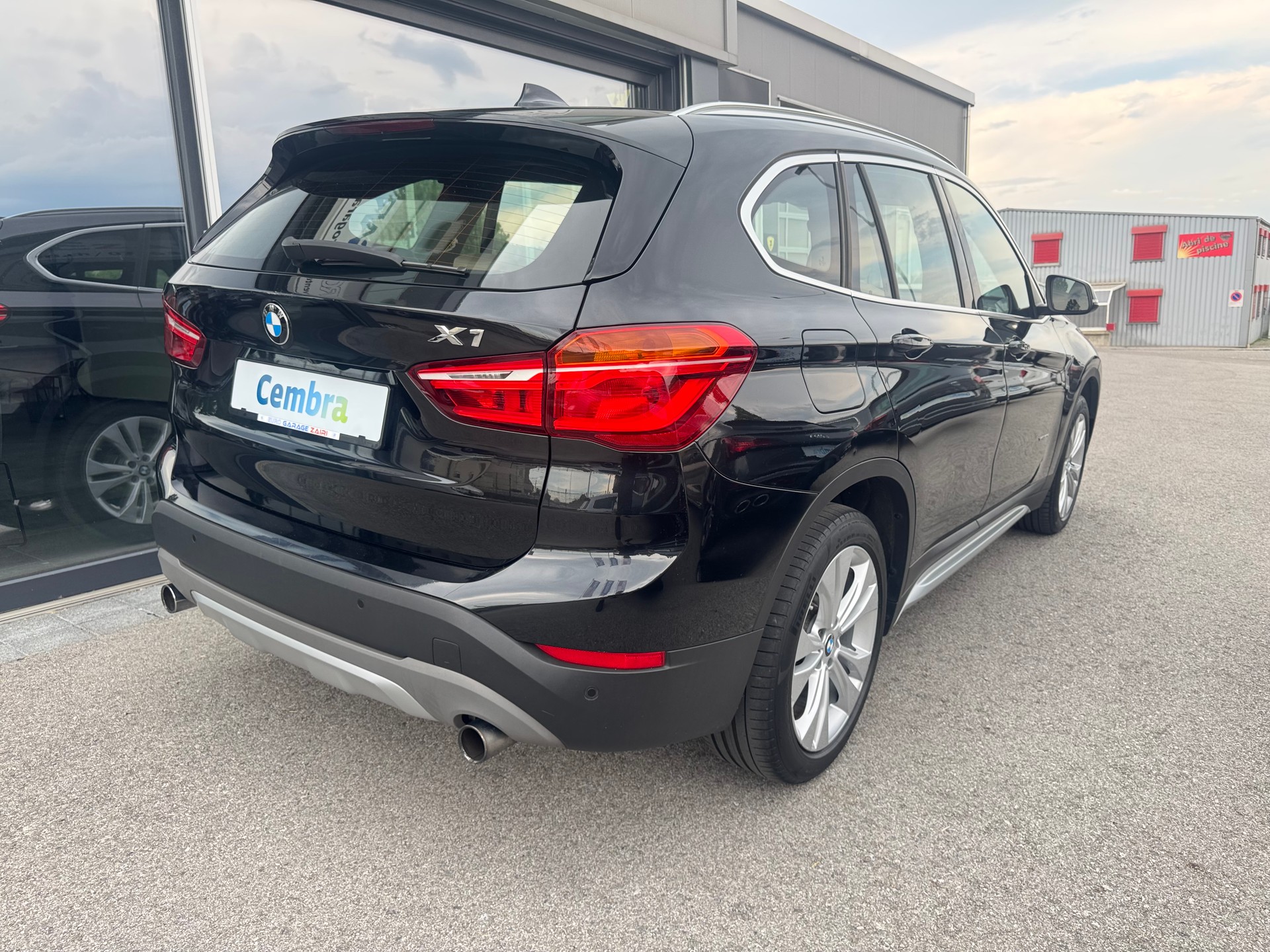 BMW X1 xDrive 20i xLine Steptronic-image-10