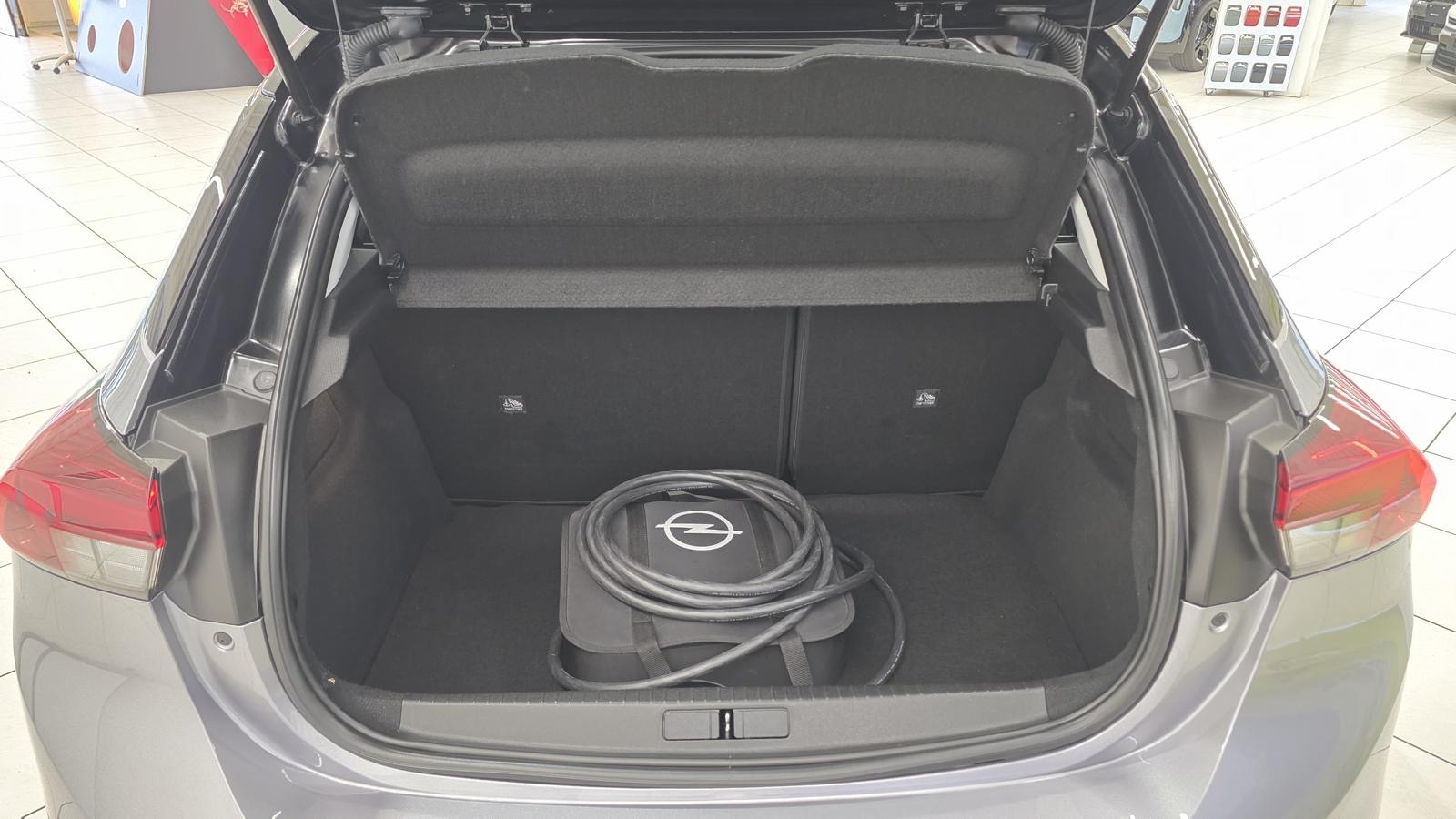 OPEL Corsa-e Elegance-image-12