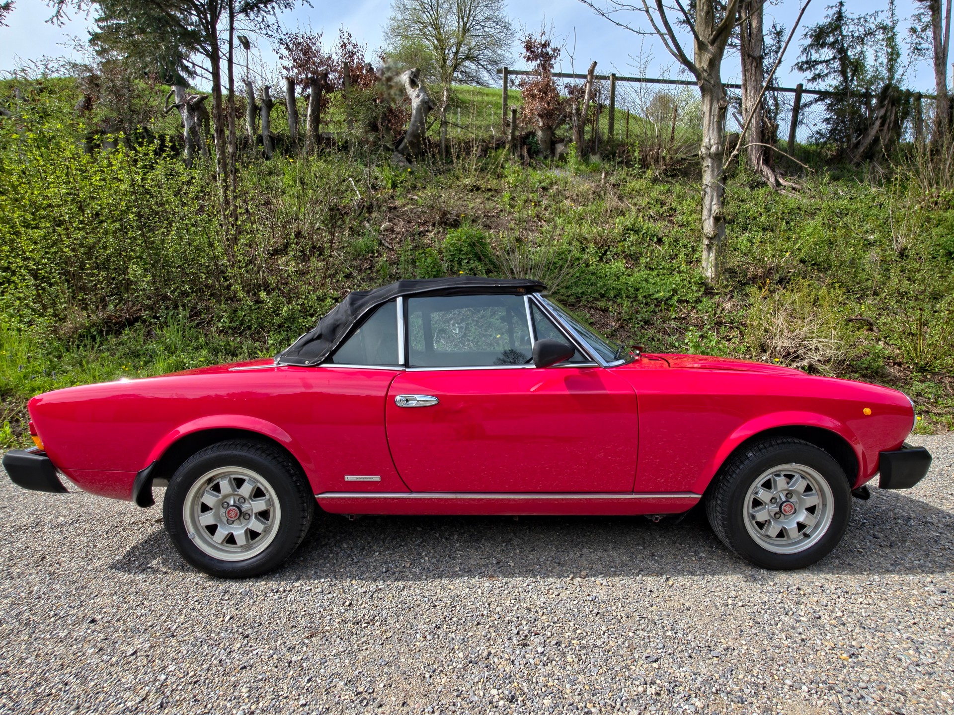 FIAT 124 Spider DS PININFARINA-showroom-element-3