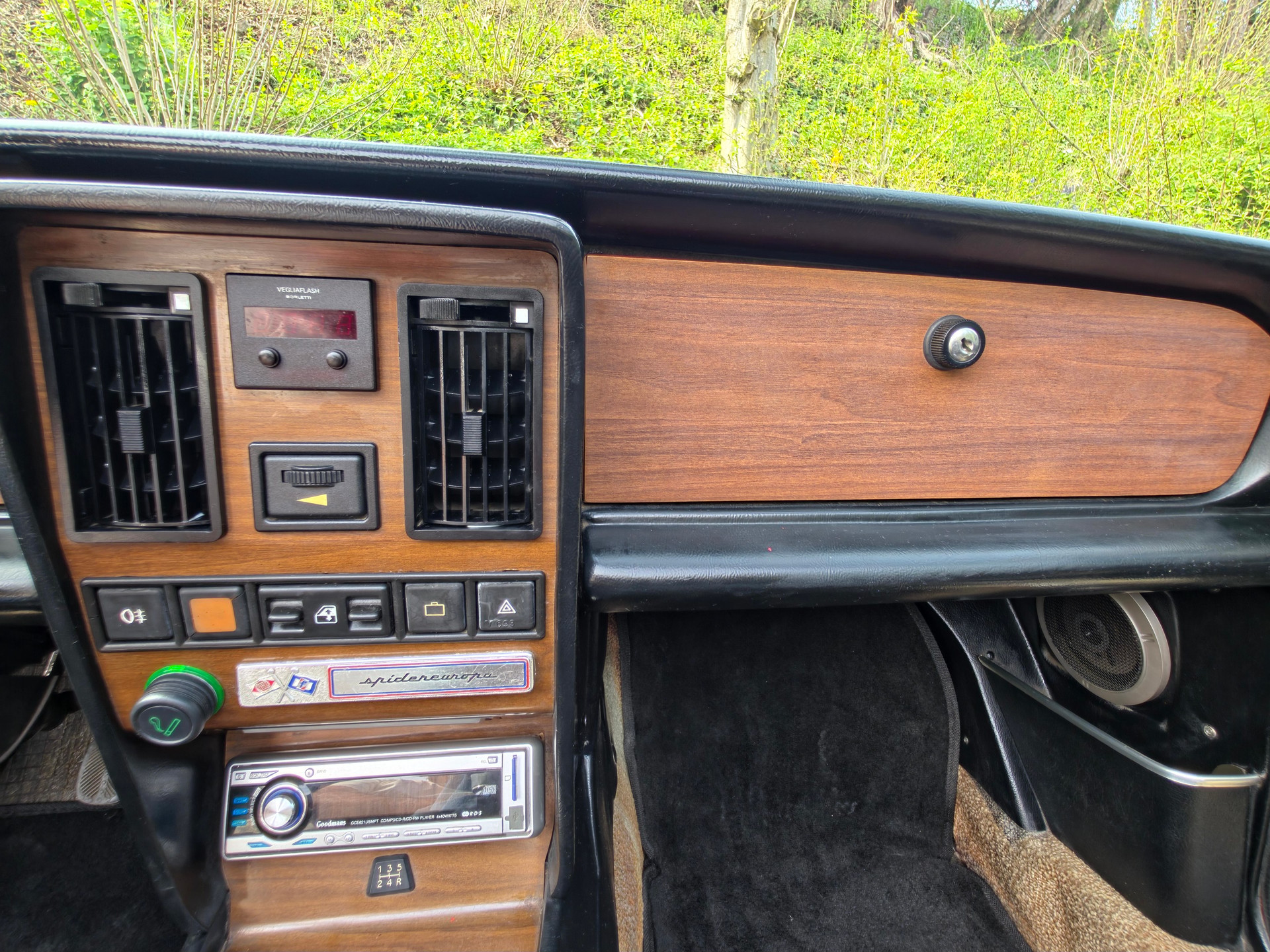 FIAT 124 Spider DS PININFARINA-image-8