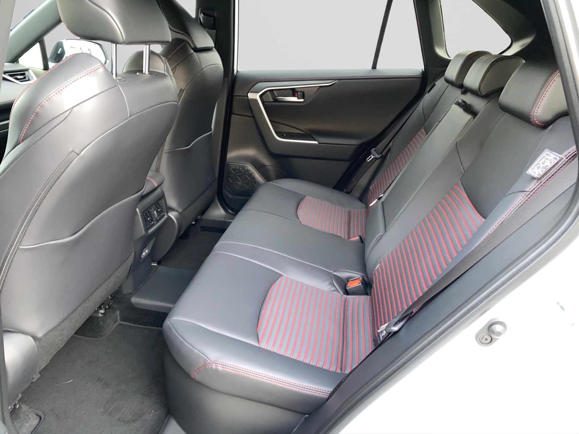 SUZUKI Across 2.5 PHEV Compact Top 4x4-image-7