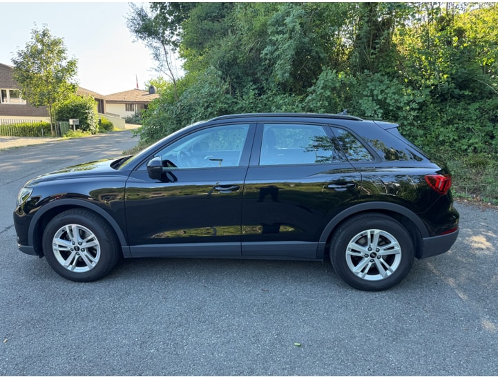 AUDI Q3 35 TFSI Attraction-image-0