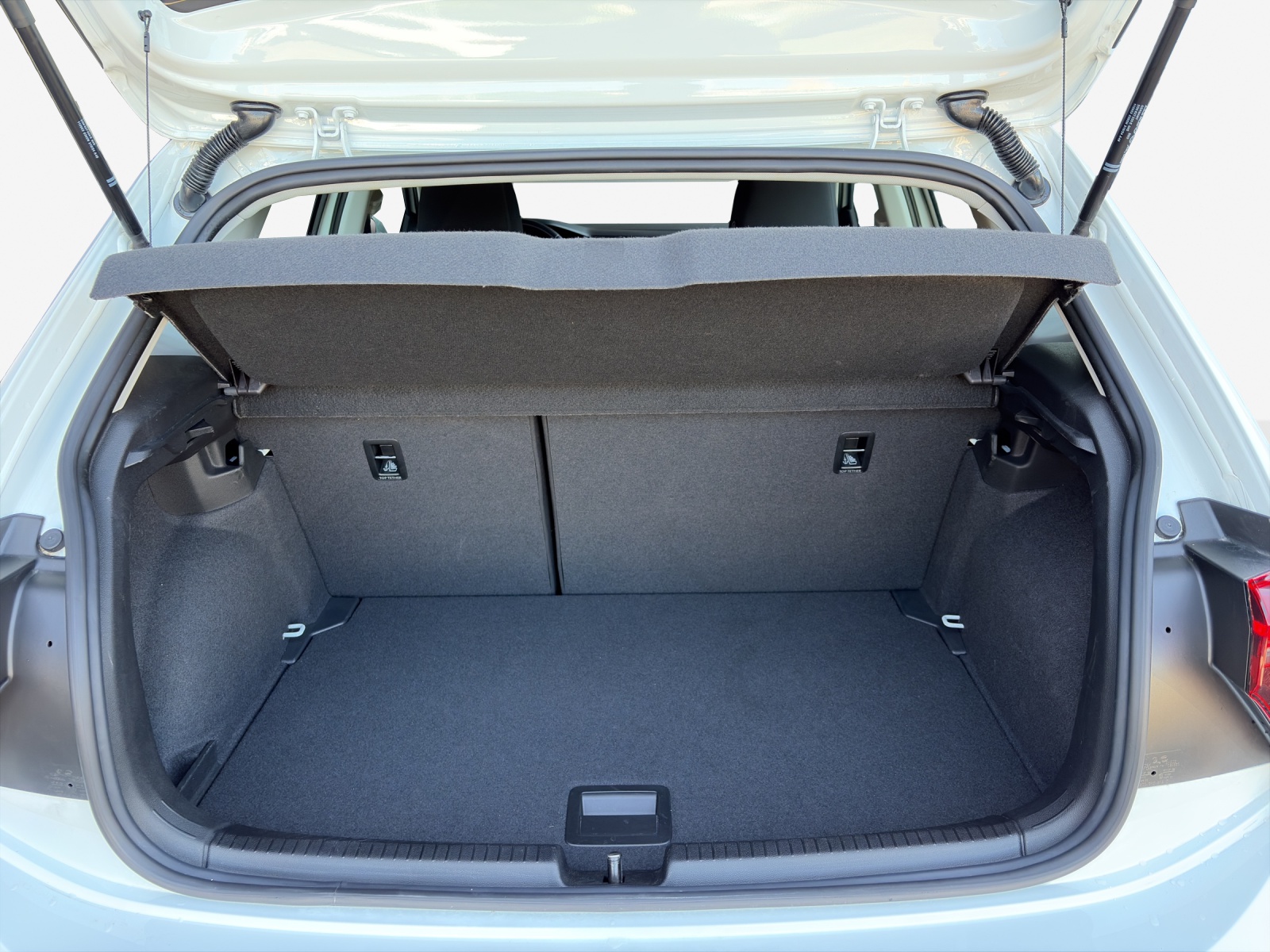 VW Polo 1.0 TSI Style-image-12
