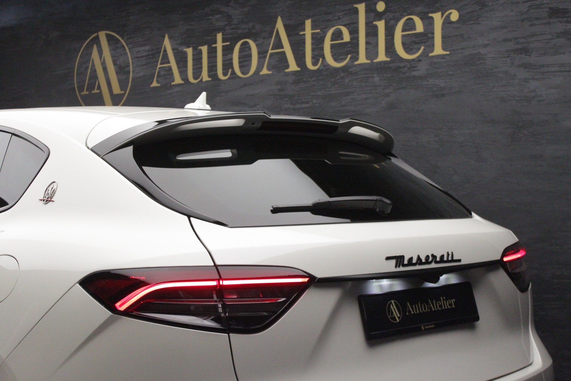 MASERATI Levante 3.8 V8 Trofeo Q4 Automatica-image-9