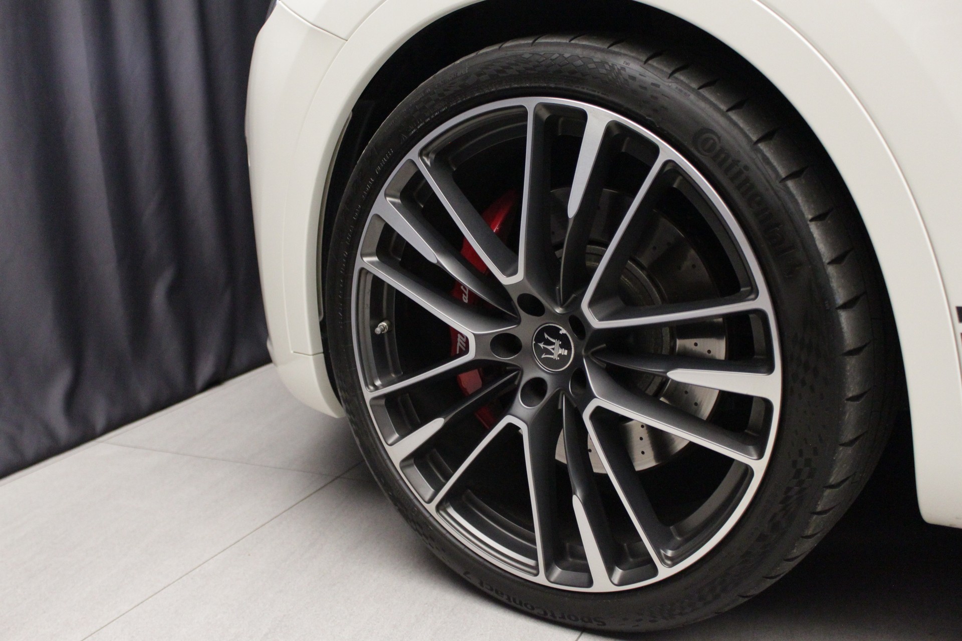 MASERATI Levante 3.8 V8 Trofeo Q4 Automatica-image-24