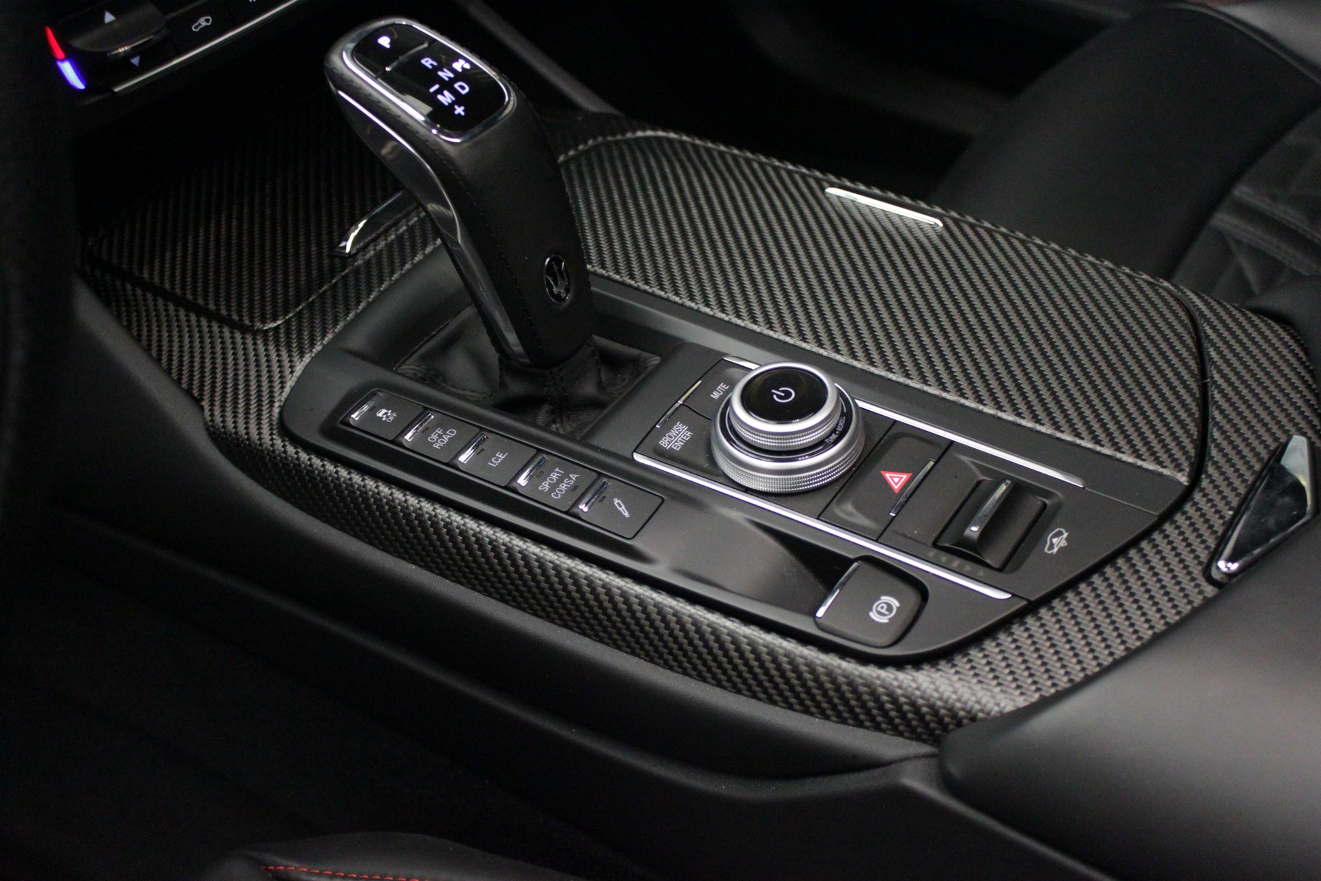 MASERATI Levante 3.8 V8 Trofeo Q4 Automatica-image-22