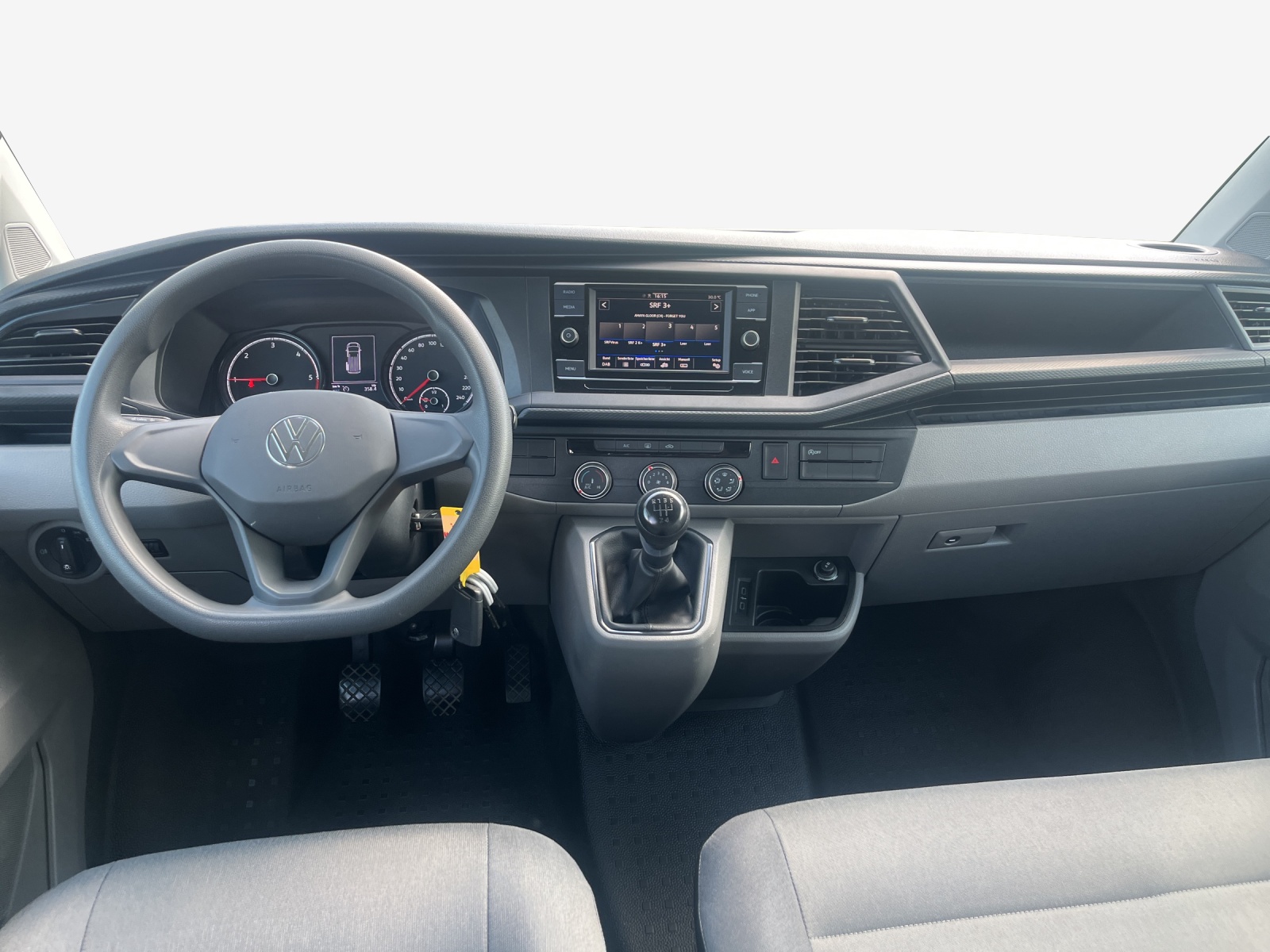 VW T6.1 2.0 TDI Entry-image-8