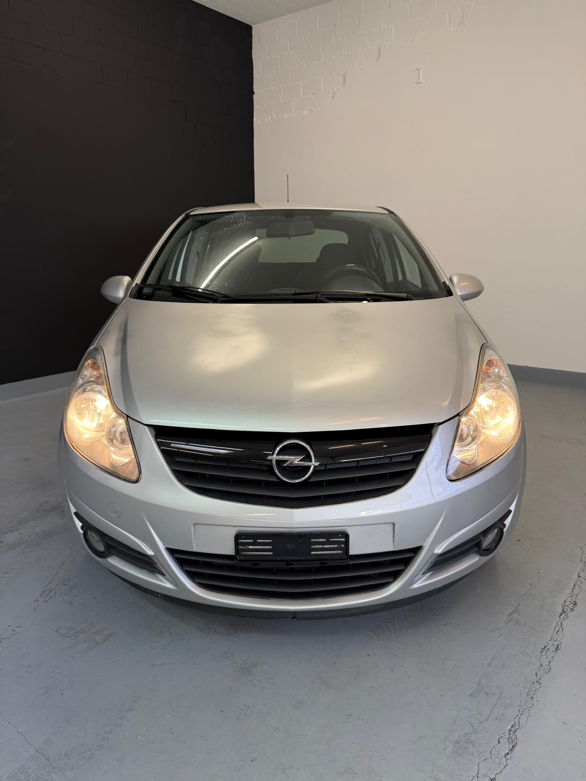 OPEL Corsa 1.4 TP Color Edition Automatic ***CH-Fahrzeug***-image-1