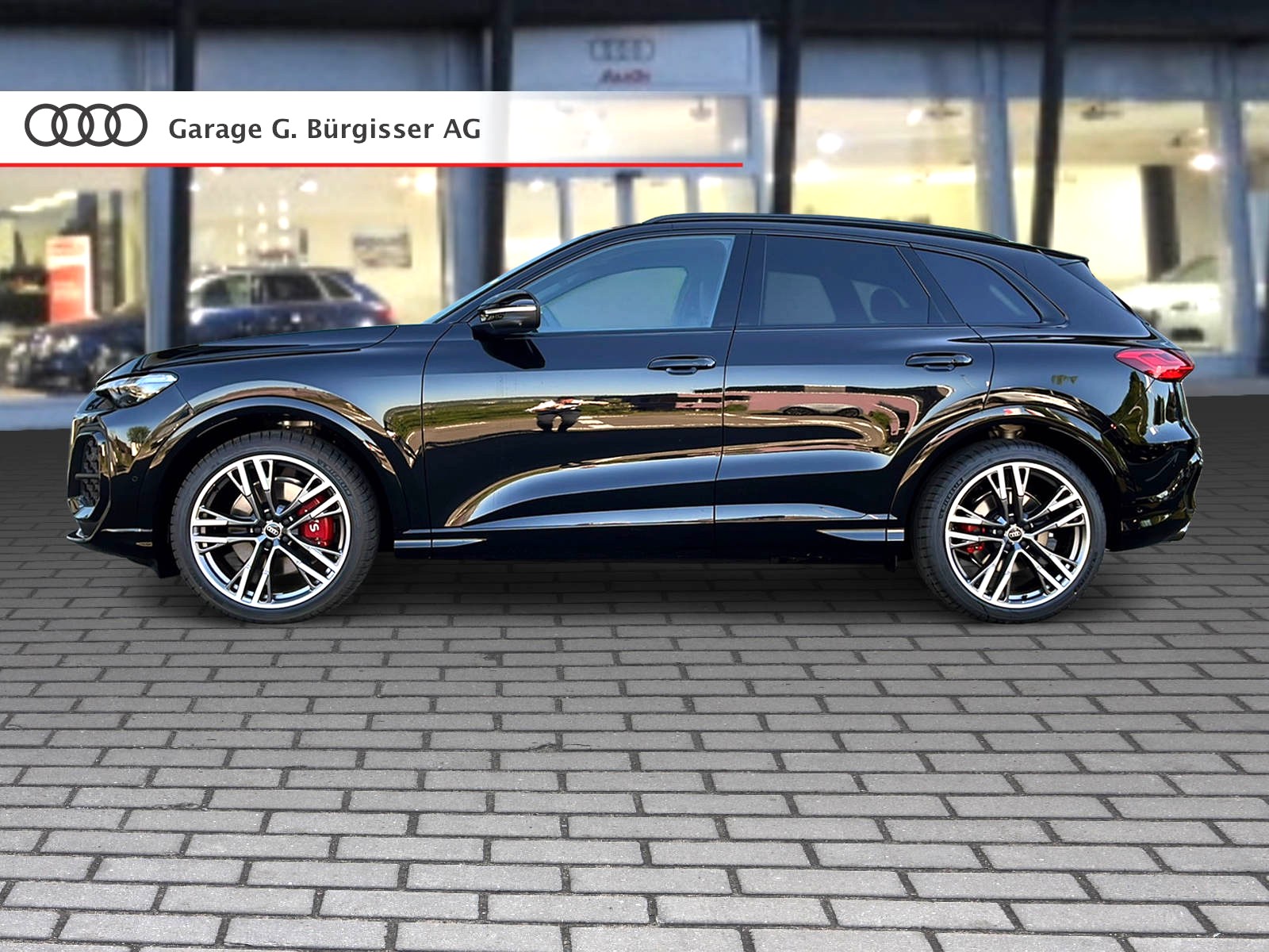 AUDI SQ5 TFSI quattro S-tronic Mythosschwarz Metallic-image-2
