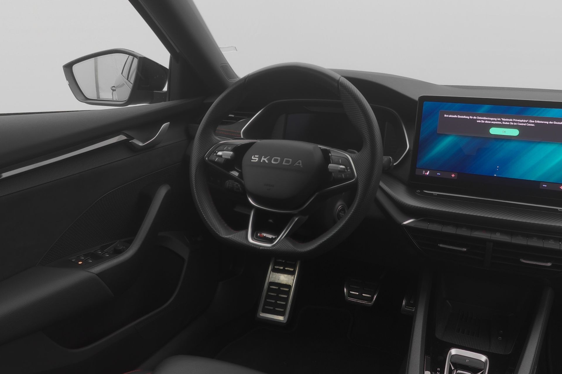 SKODA Octavia Combi 2.0 TSI DSG RS-image-6