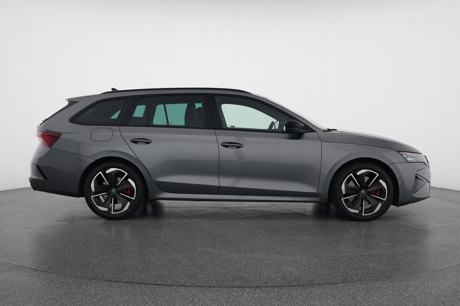 SKODA Octavia Combi 2.0 TSI DSG RS-image-4