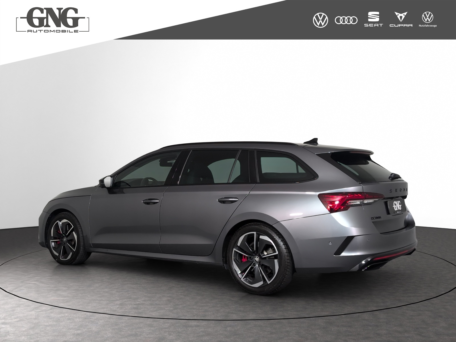 SKODA Octavia Combi 2.0 TSI DSG RS-showroom-element-1
