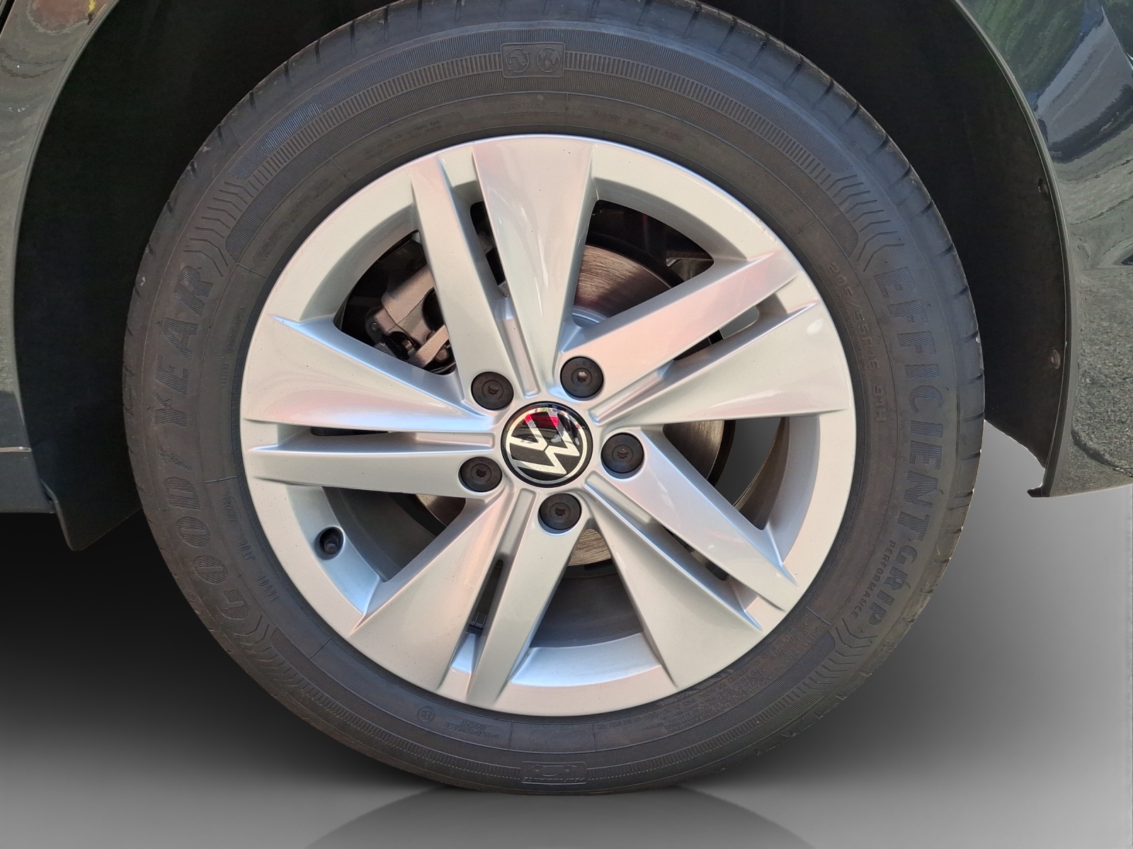 VW Golf 1.5 e TSI mHEV Value DSG-image-13