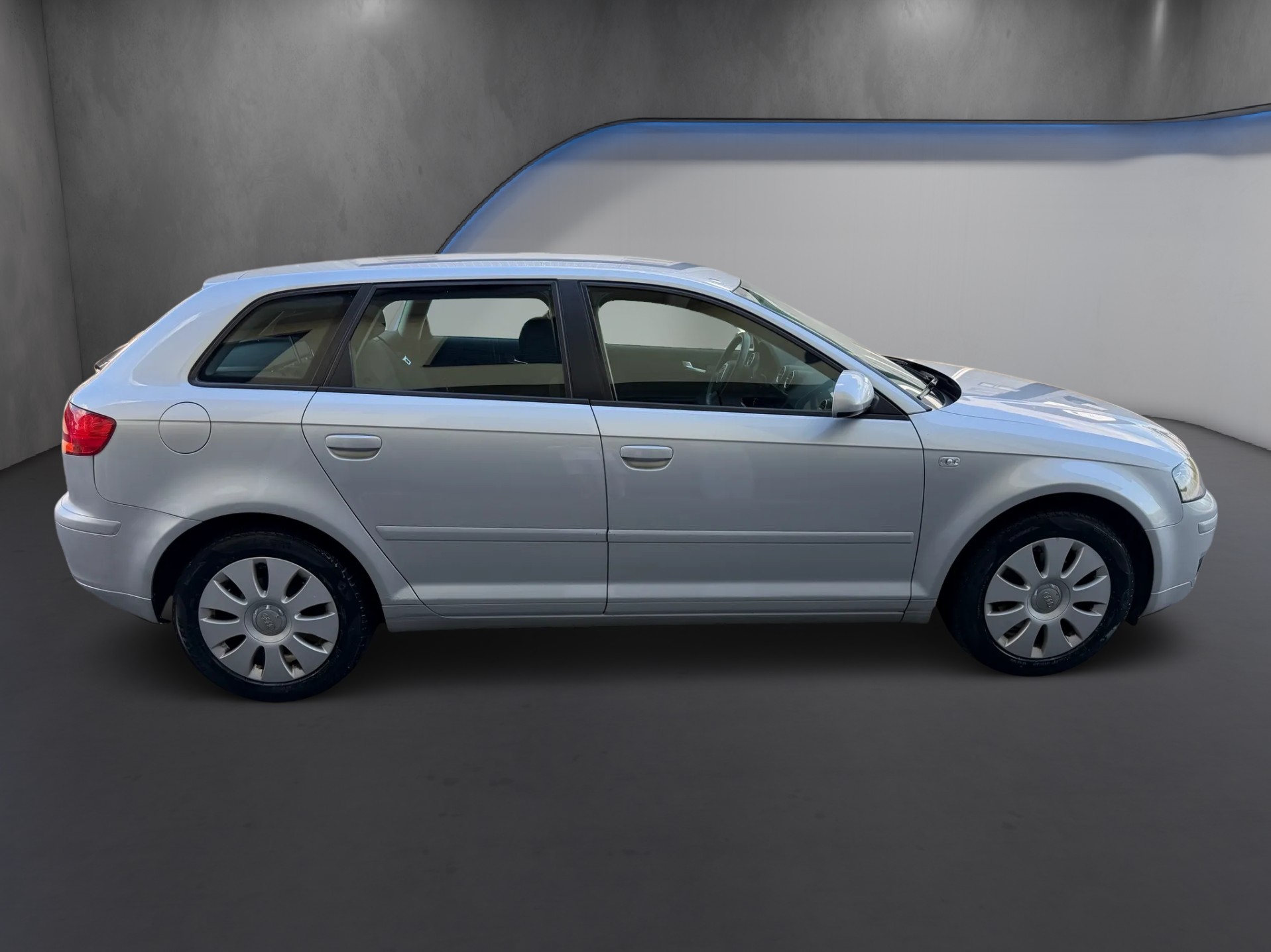 AUDI A3 Sportback 2.0 TDI Attraction-image-6