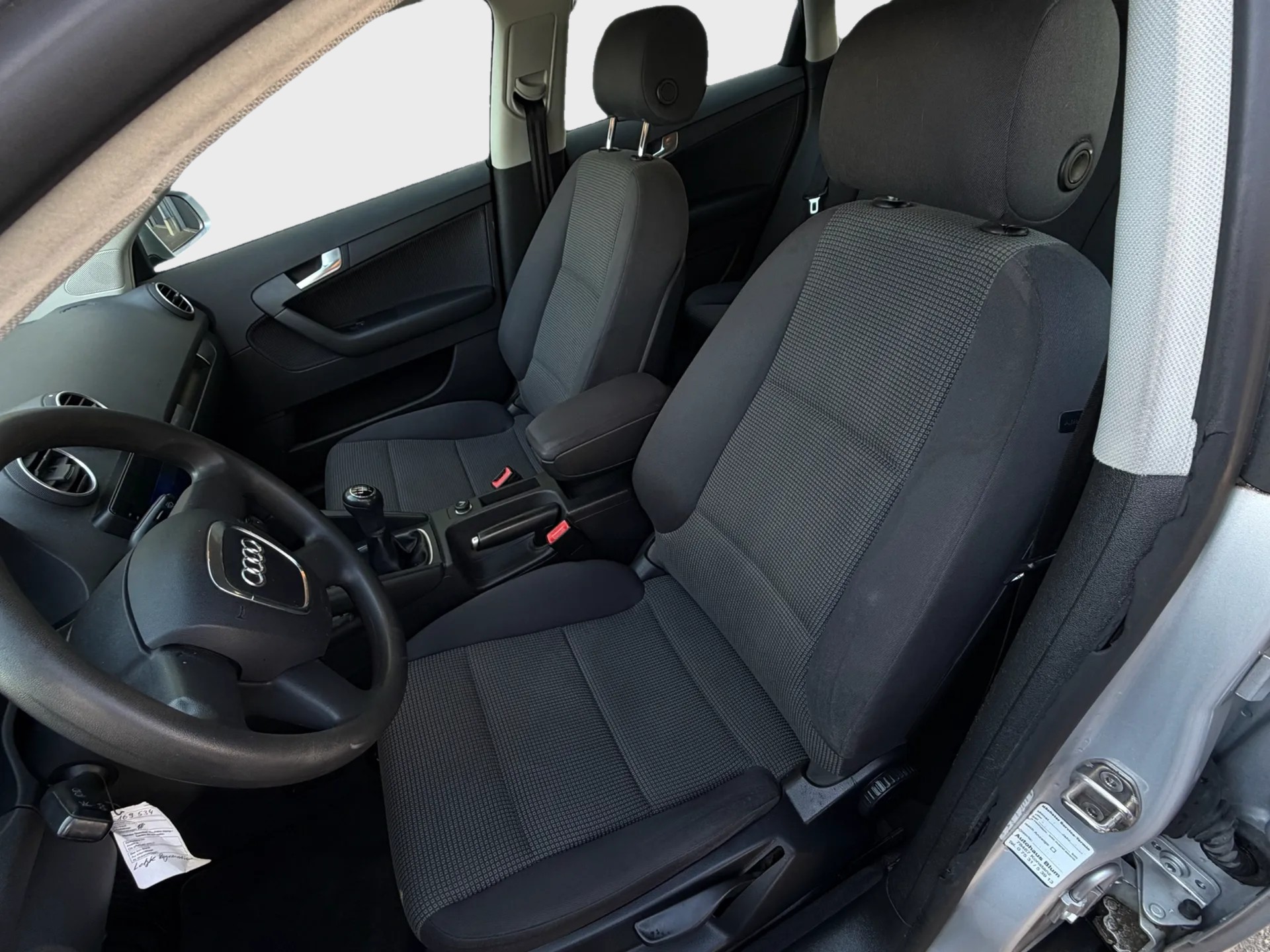 AUDI A3 Sportback 2.0 TDI Attraction-image-18