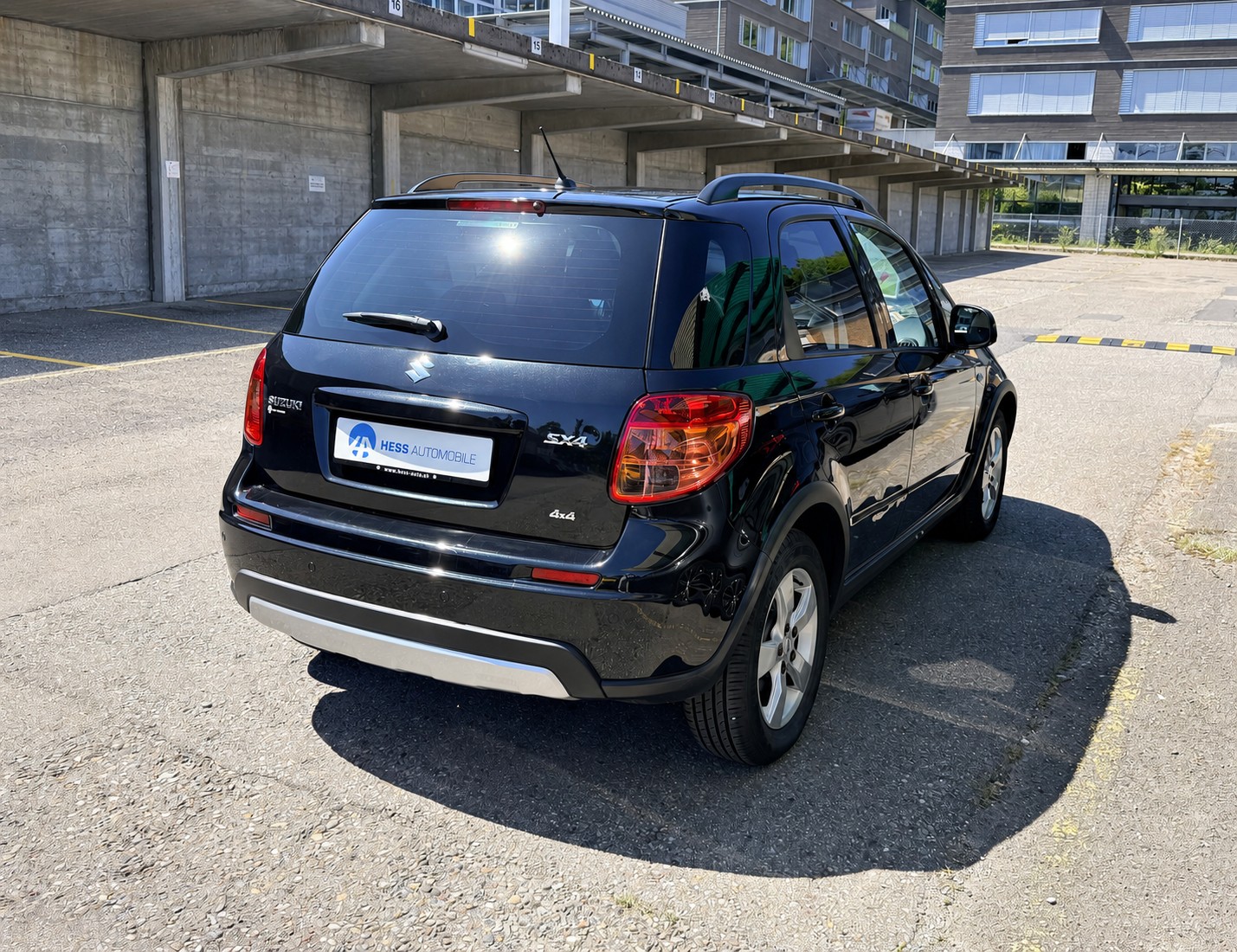 SUZUKI SX4 1.6 16V GL Top Piz Sulai 4WD Automatic-image-16