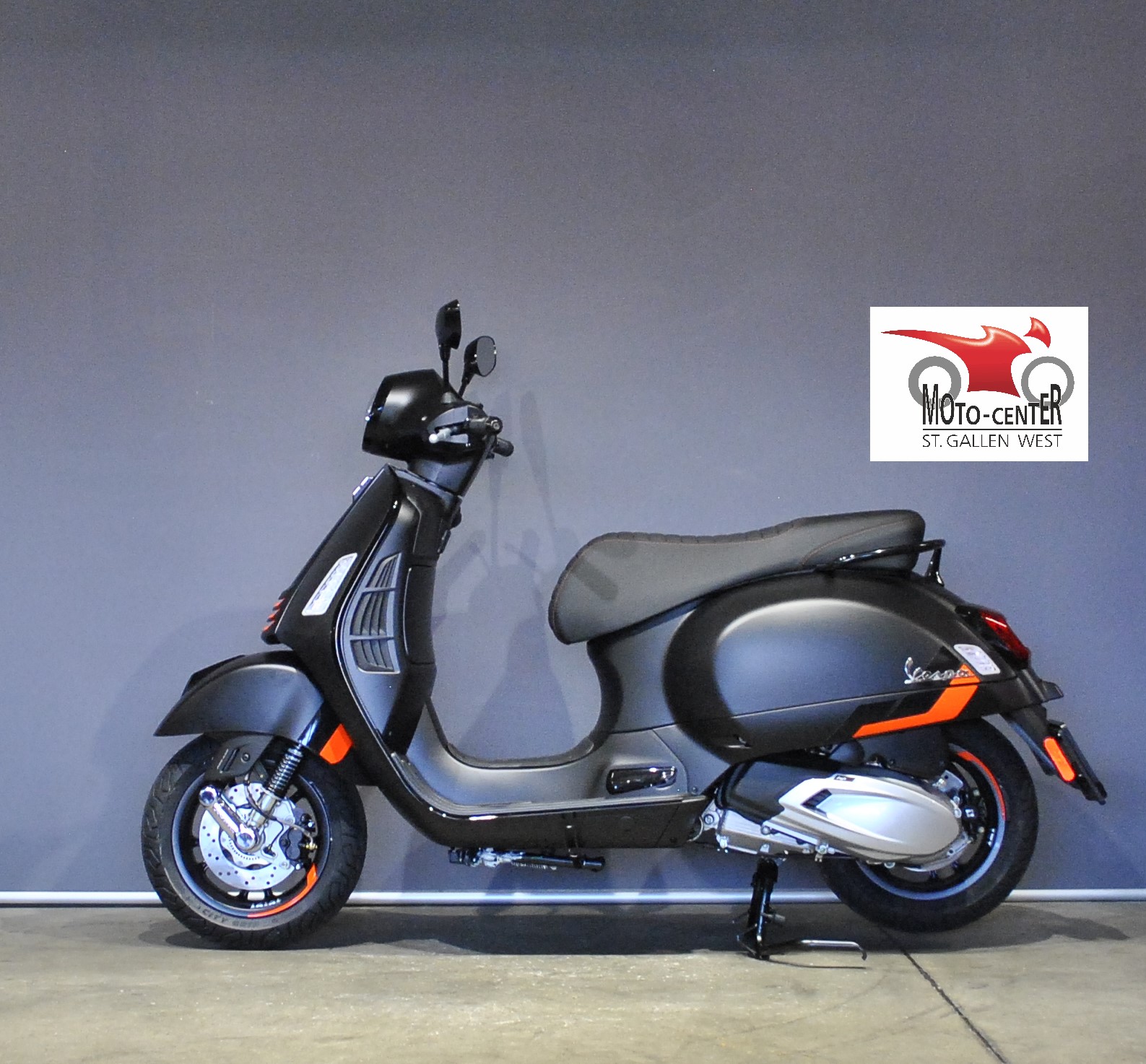 PIAGGIO Vespa GTS 125 Super Sport ABS-showroom-element-2