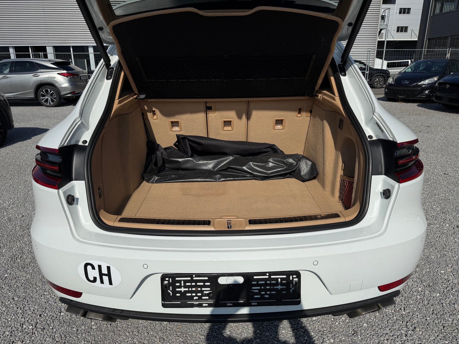 PORSCHE Macan Turbo PDK-image-11