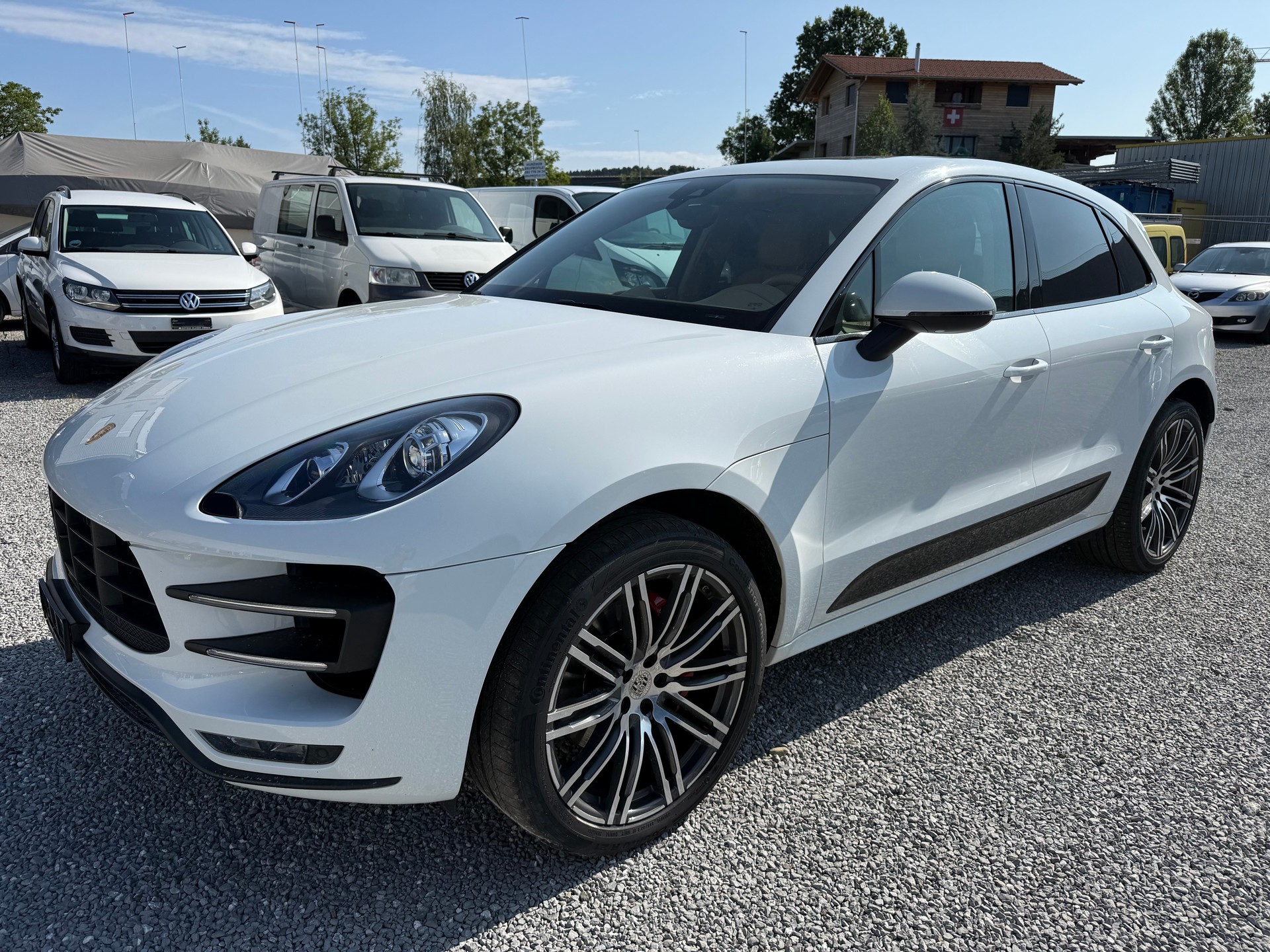PORSCHE Macan Turbo PDK-image-1