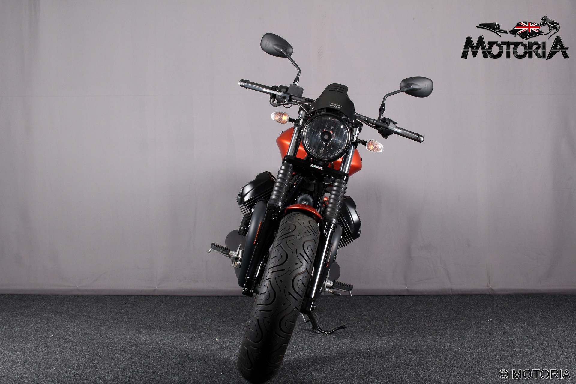 MOTO GUZZI V9 Bobber Sport-image-7