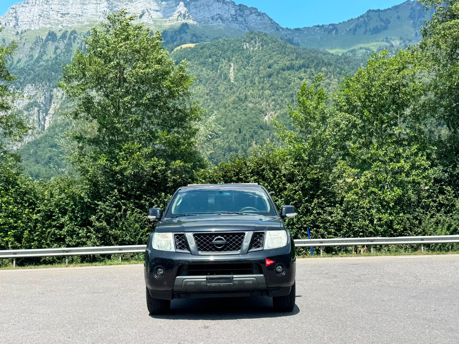 NISSAN Navara King Cab SE 2.5 dCi 4WD-image-0