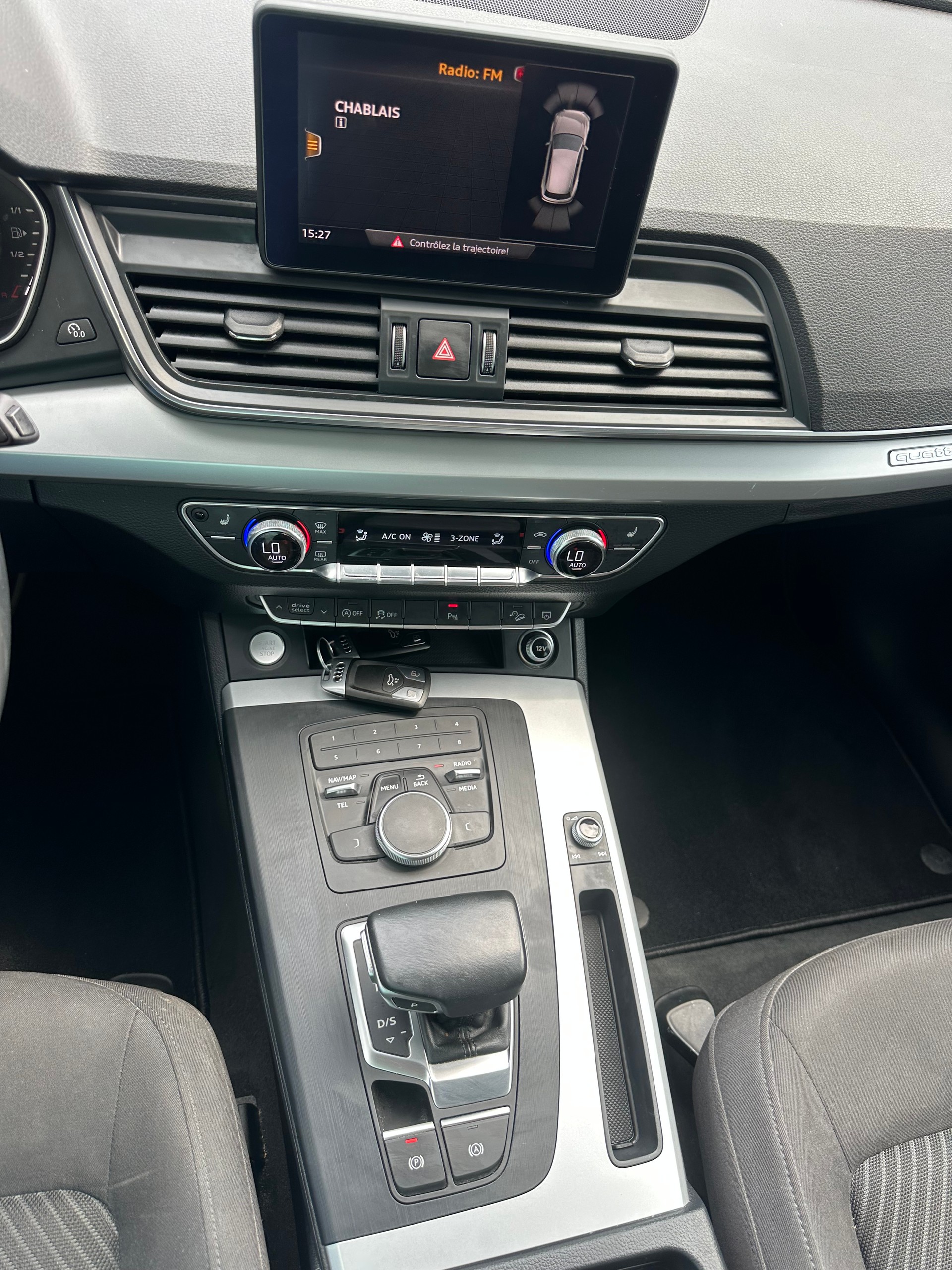 AUDI Q5 35 TDI quattro S-tronic-image-14