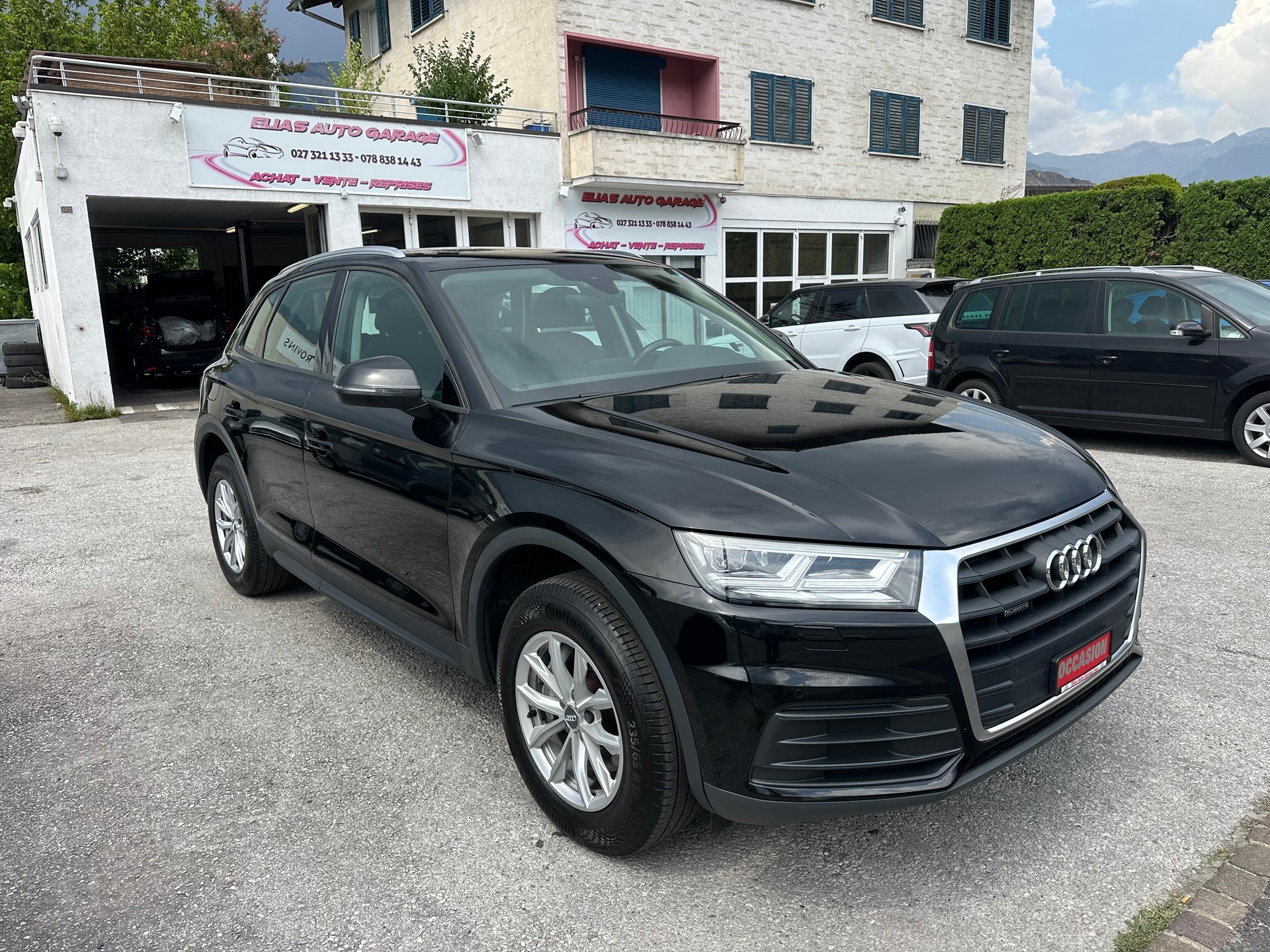 AUDI Q5 35 TDI quattro S-tronic-image-2